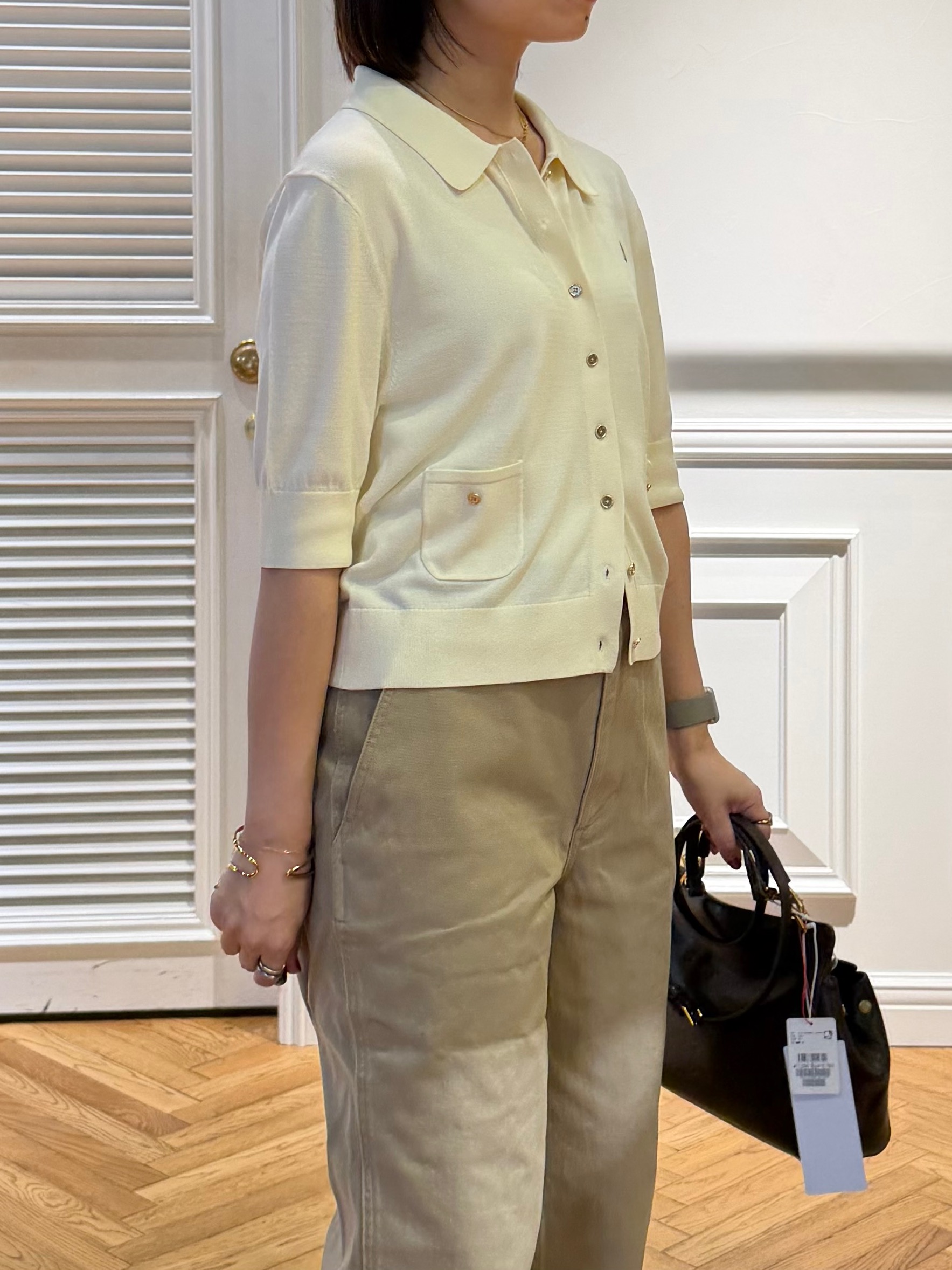 つじ まこさんの「DRESSTERIOR｜UV接触冷感シアーカーディガン」を使ったコーディネート