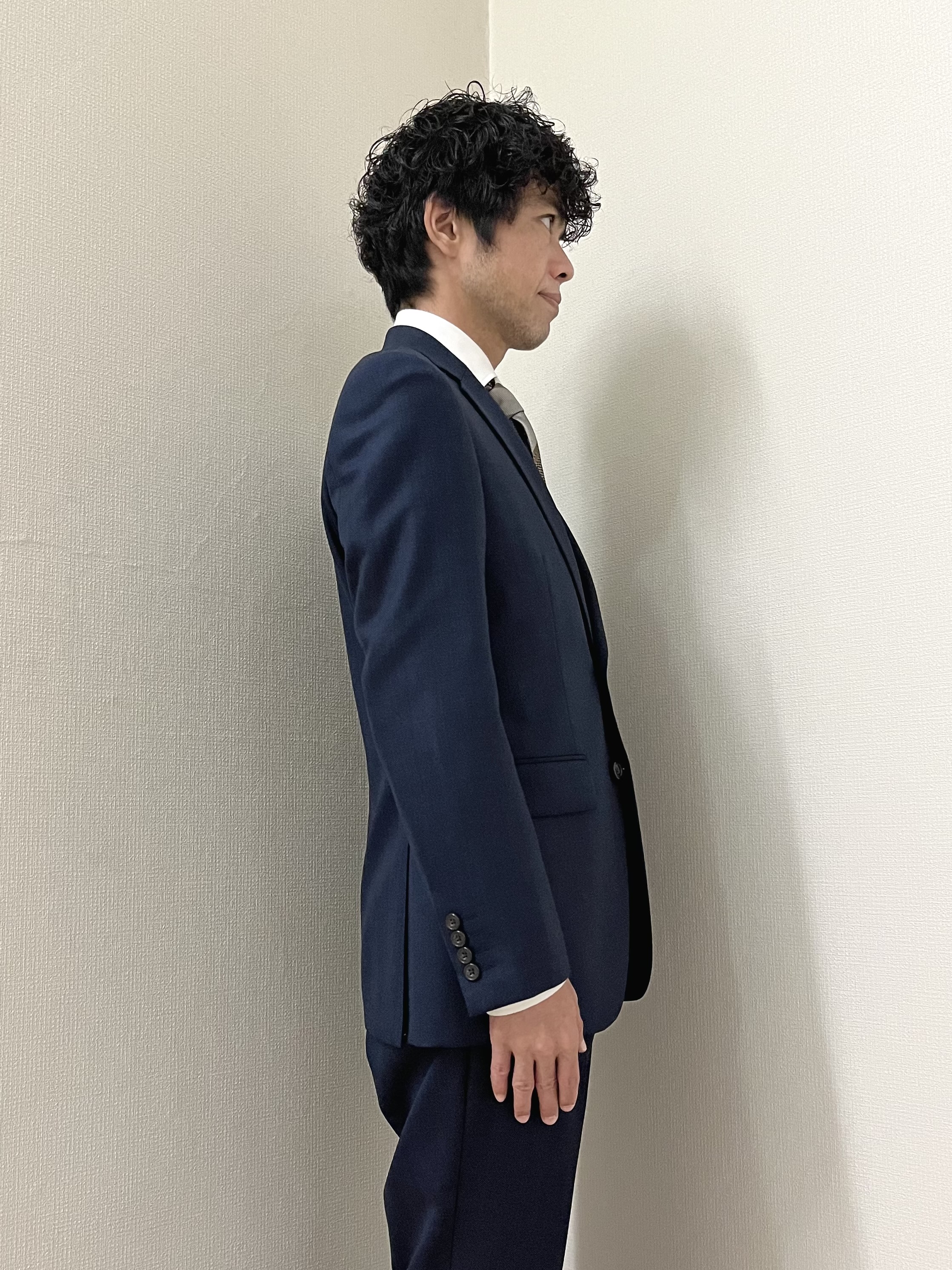 URAさんの「TAKEO KIKUCHI｜シャイニーシャークピンヘッド スーツ/3ピース対応可」を使ったコーディネート
