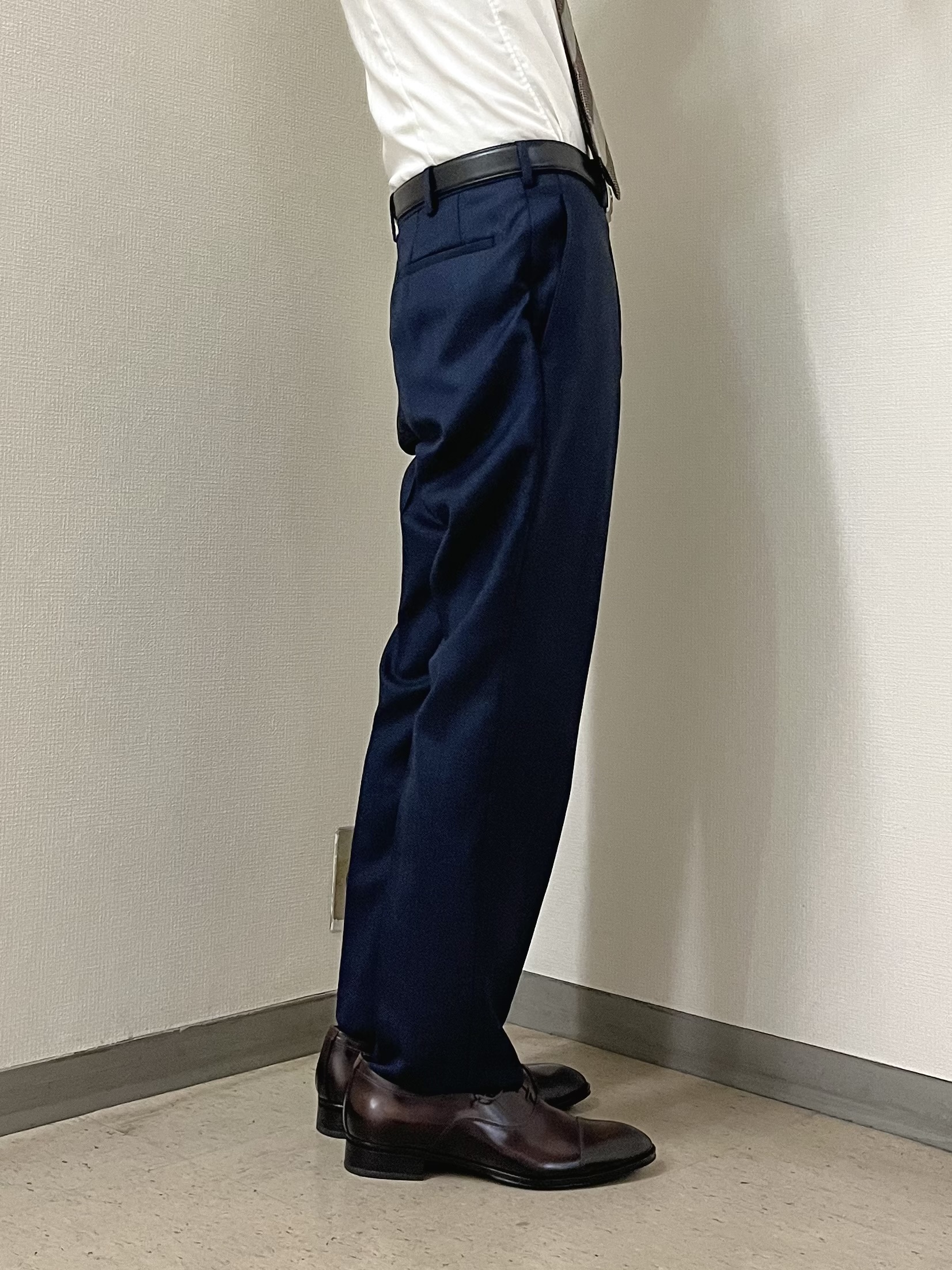 URAさんの「TAKEO KIKUCHI｜シャイニーシャークピンヘッド スーツ/3ピース対応可」を使ったコーディネート