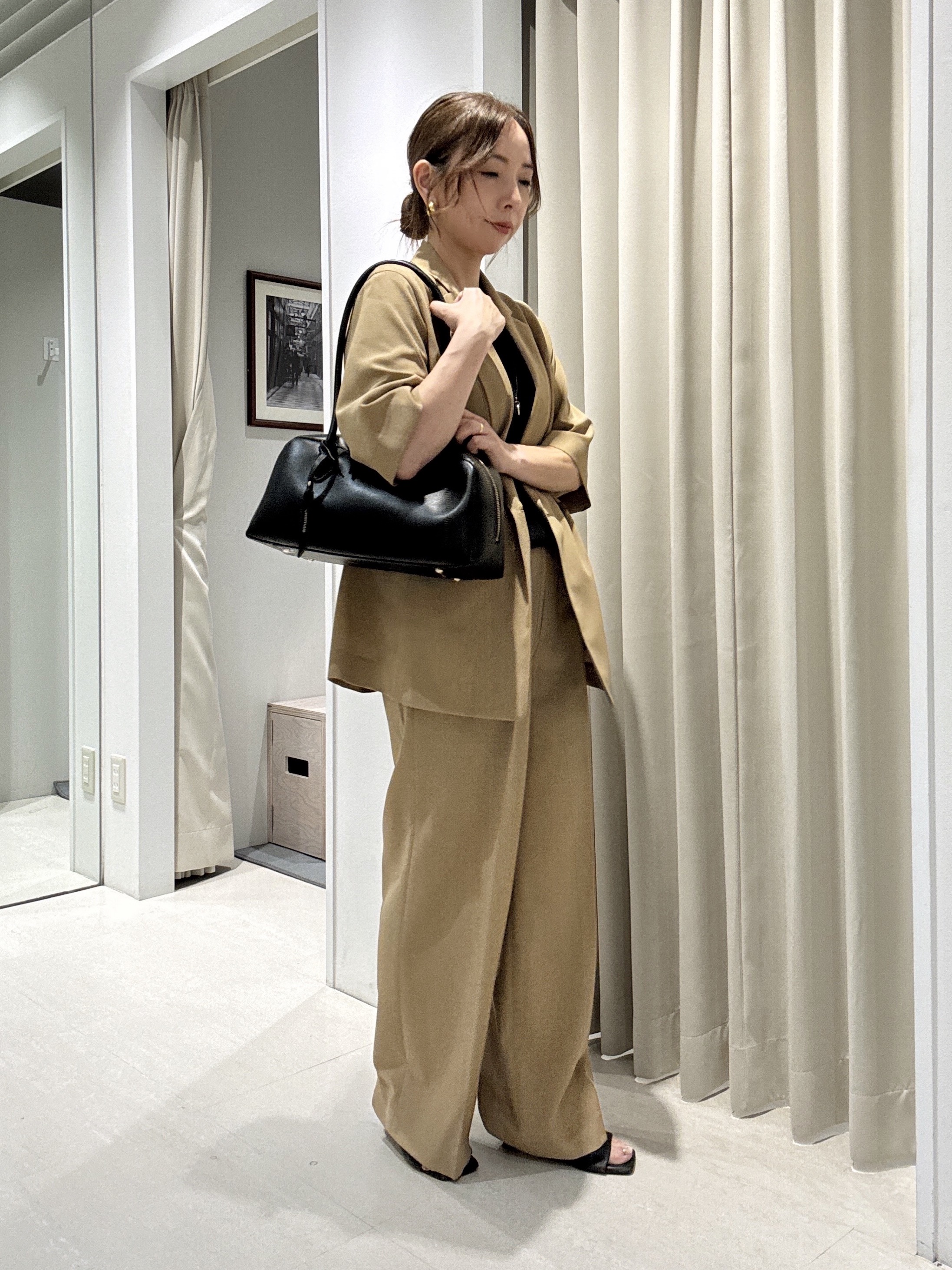 tomoさんの「UNTITLED｜【セットアップ可/UVカット/通気性】エアリークール半袖ジャケット」を使ったコーディネート