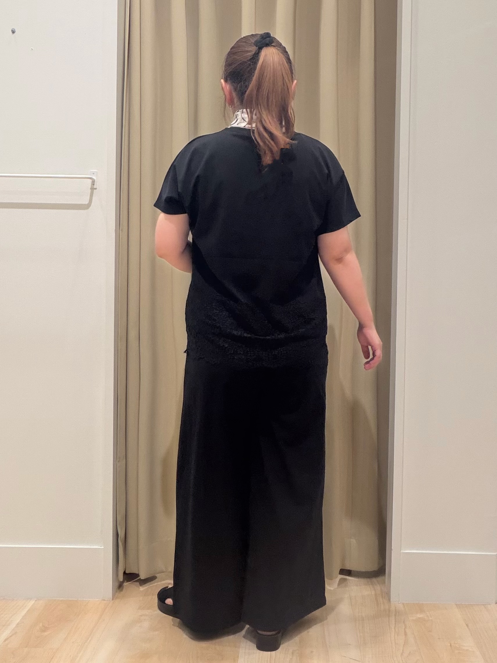 たまさんの「grove｜【持続冷感/SET UP可】ひんやりポンチシリーズ／裾レースドルマンカットソー」を使ったコーディネート
