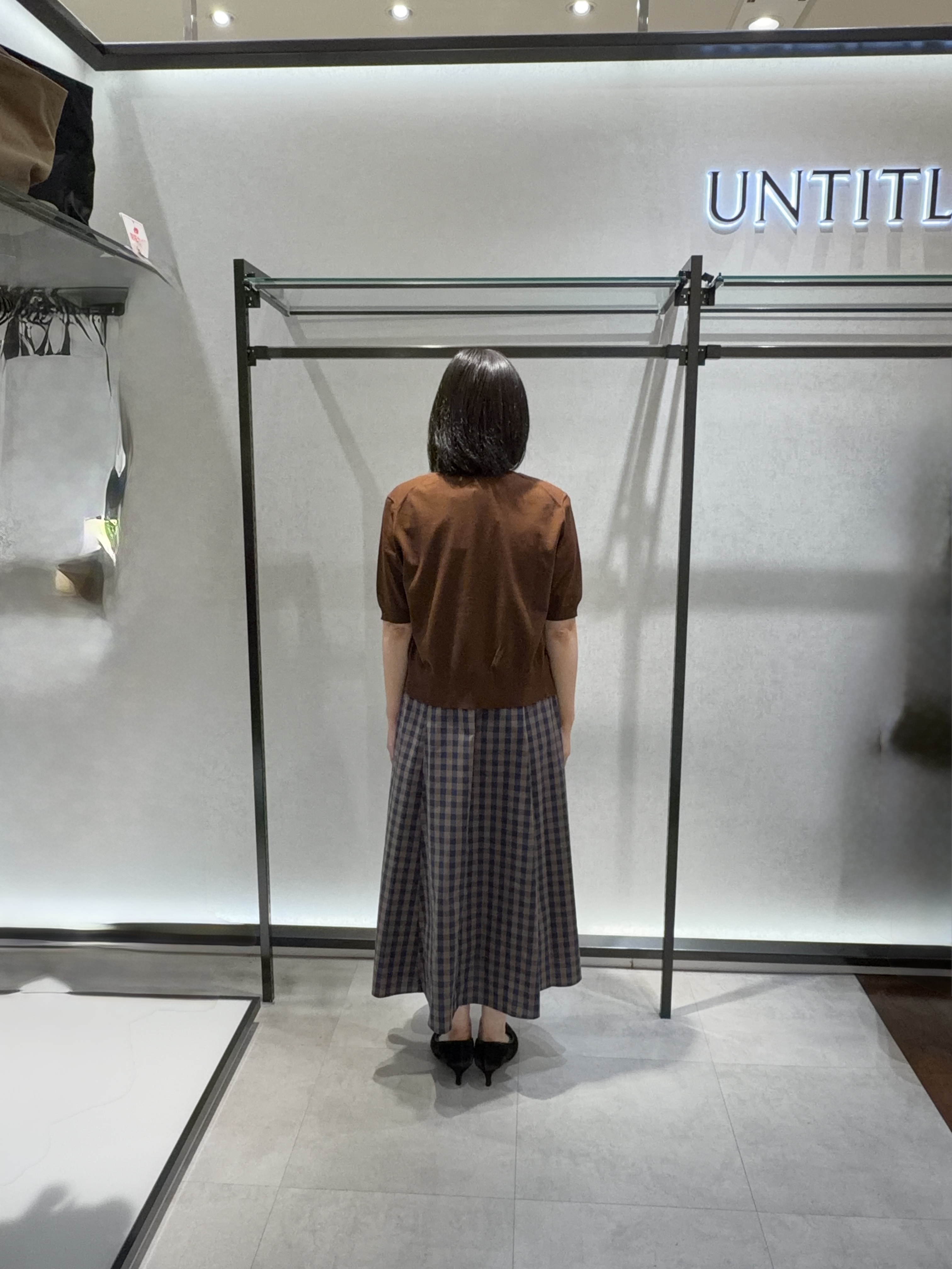 わたなべさんの「UNTITLED｜【すっきりコンパクト】ドライタッチ5分袖カーディガン」を使ったコーディネート