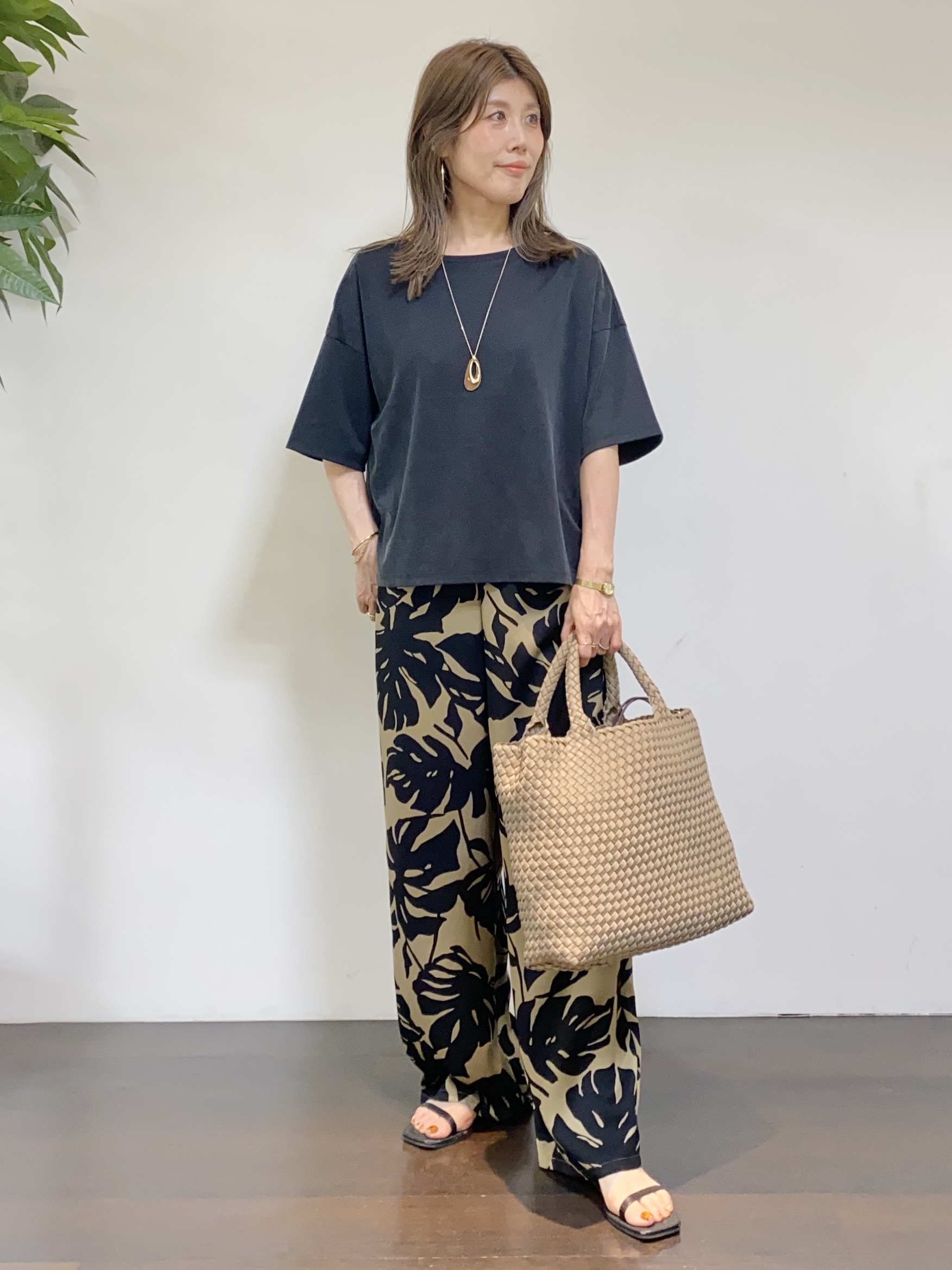 tomoさんの「UNTITLED｜【セットアップ可/接触冷感】ヴィンテージライクプルオーバー」を使ったコーディネート
