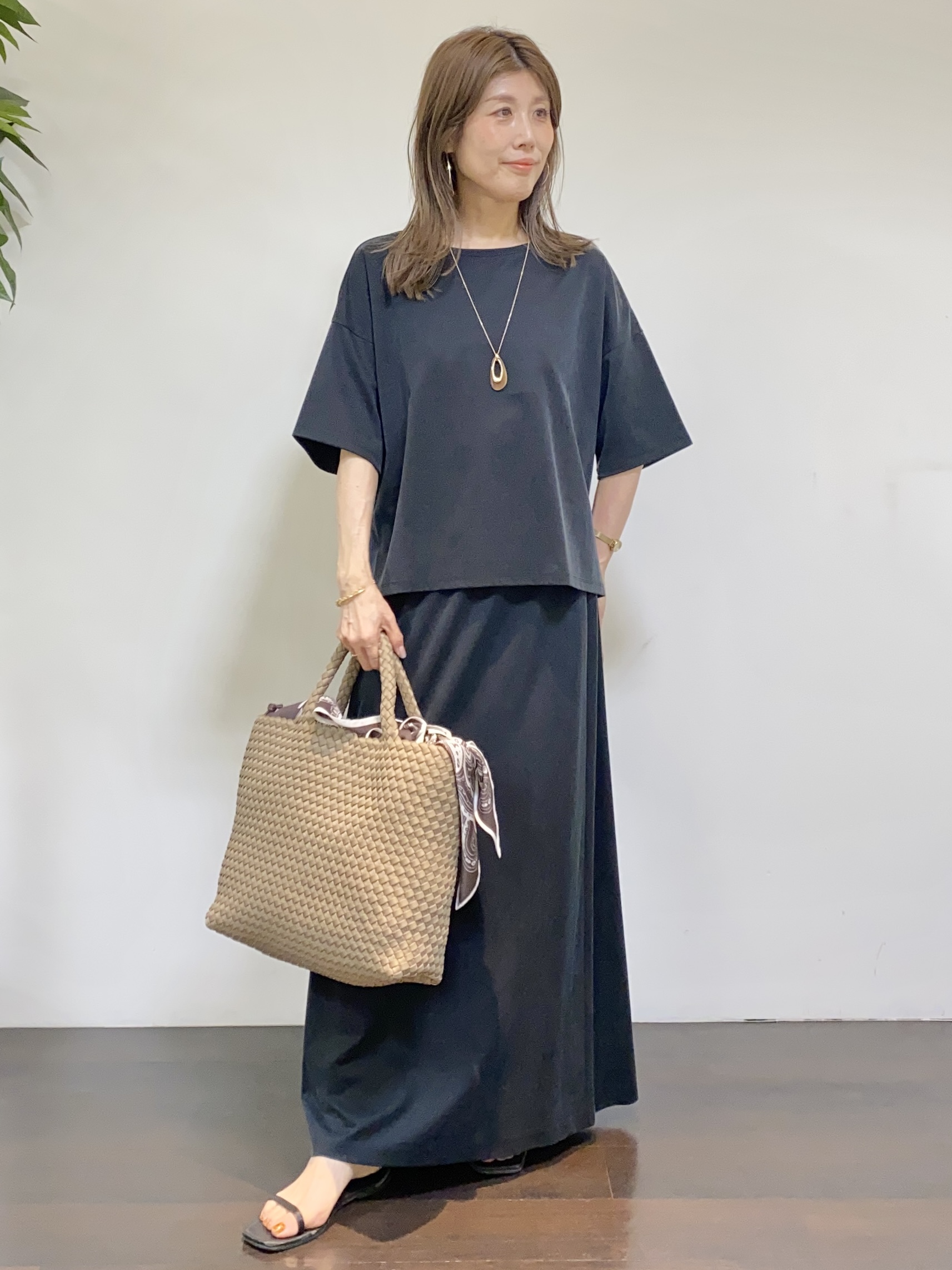 tomoさんの「UNTITLED｜【セットアップ可/接触冷感】ヴィンテージライクプルオーバー」を使ったコーディネート