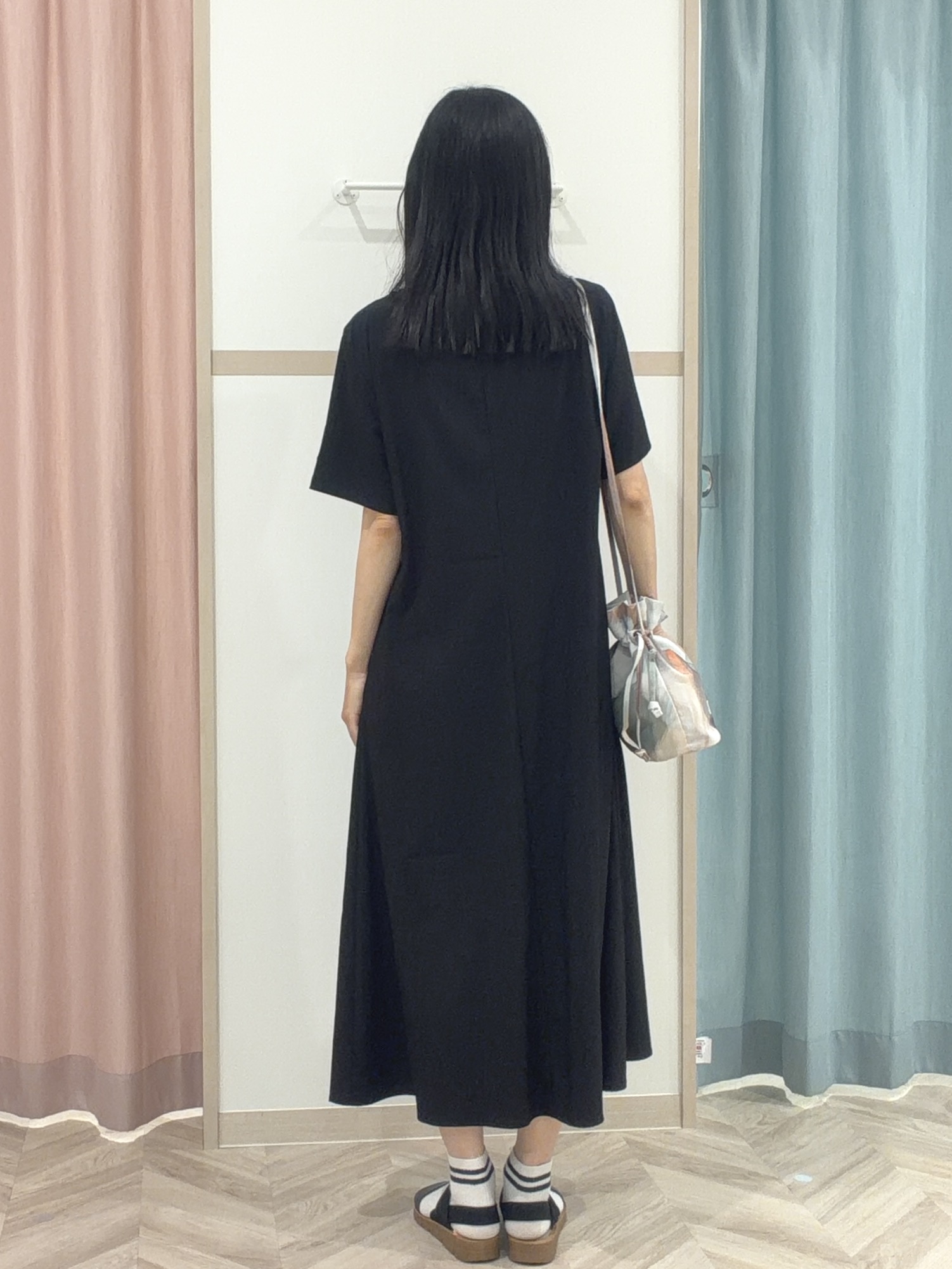 大西直穂さんの「SHOO･LA･RUE｜【S-LL/洗濯機可/セットアップ可】軽凛(かろりん) ひんやり切替ワンピース」を使ったコーディネート