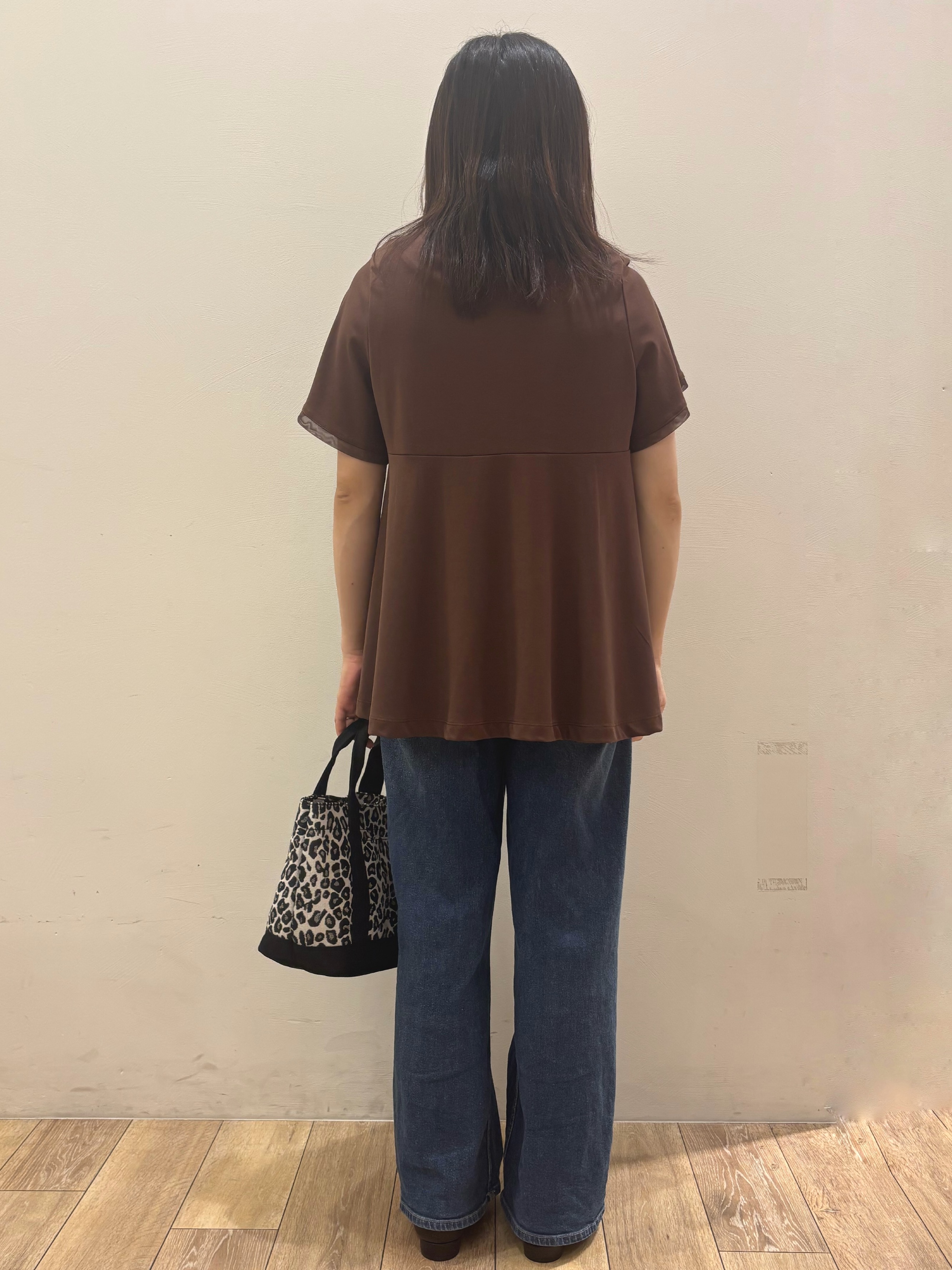 りょうさんの「OPAQUE.CLIP｜【接触冷感／UV】着る冷感スーパーアイス ペプラムカットソー《洗濯機OK》」を使ったコーディネート