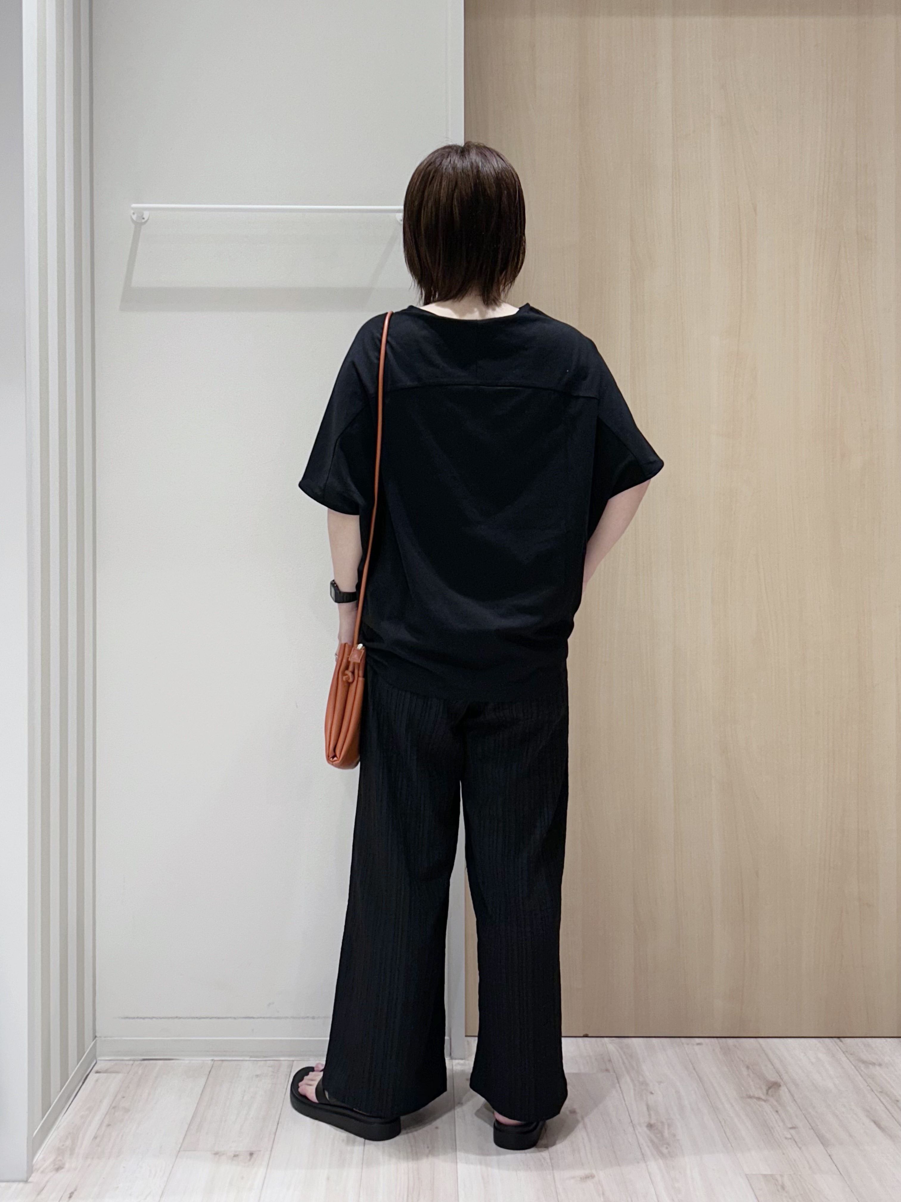 maaaさんの「SHOO･LA･RUE｜【ひんやり/体型カバー】インせず着られる 上品見えのドルマントップス」を使ったコーディネート