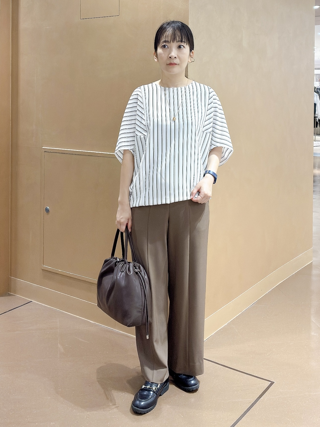 hattoriさんの「INDIVI｜【UVケア／接触冷感】ジョーゼットドルマンブラウス」を使ったコーディネート