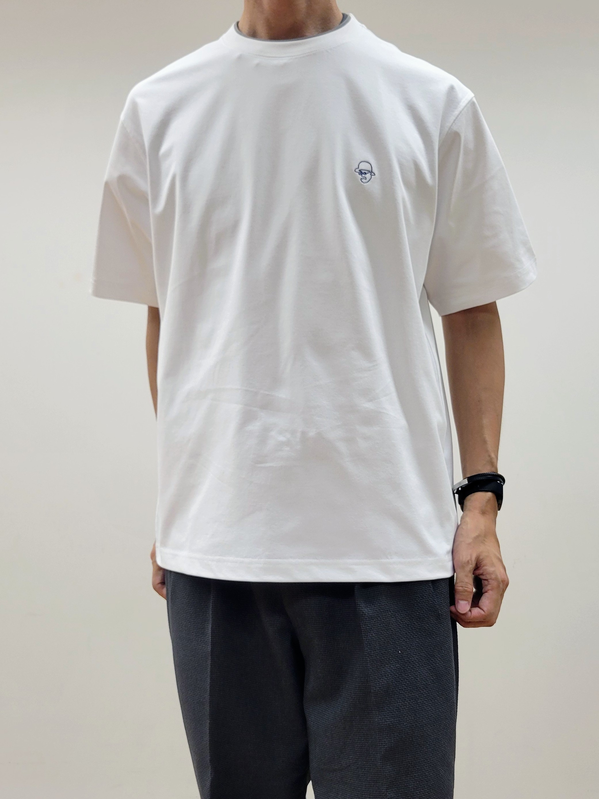 piroyaさんの「TAKEO KIKUCHI｜【汗染み軽減】フェイクレイヤー ワンポイント プルオーバー」を使ったコーディネート
