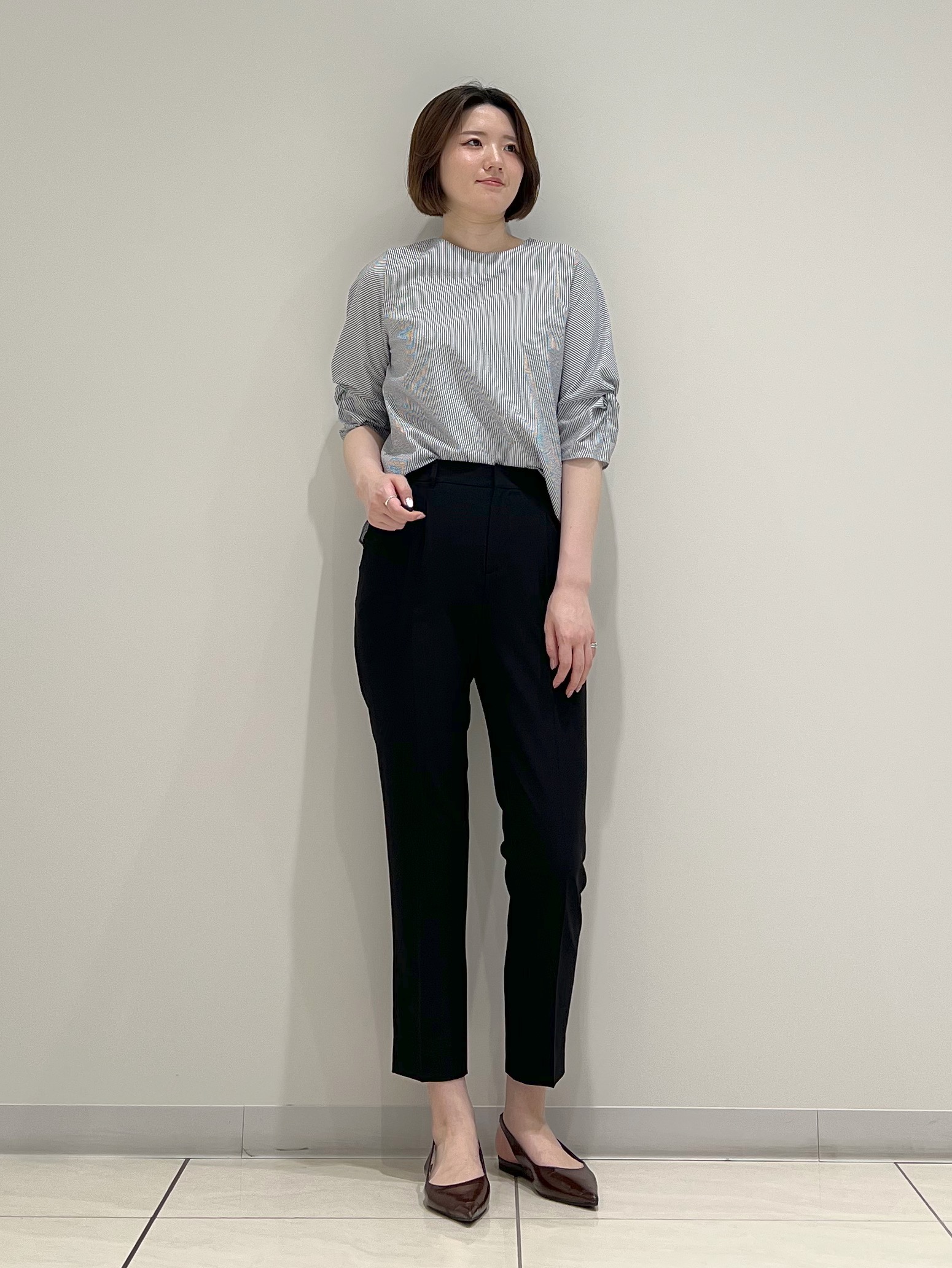 T.Kさんの「INDIVI｜【撥水／UVケア】ねじり袖サッカートップス」を使ったコーディネート