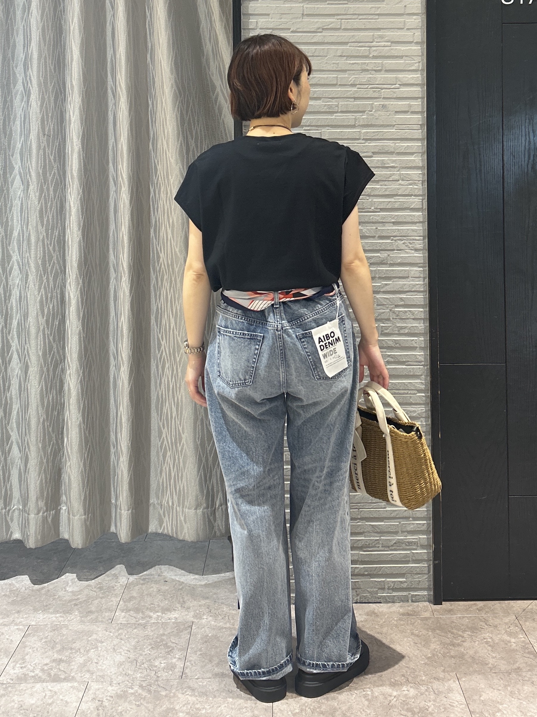 ga_riさんの「THE SHOP TK｜【ひんやり/汗じみ防止】ツイストアクセントトップス」を使ったコーディネート