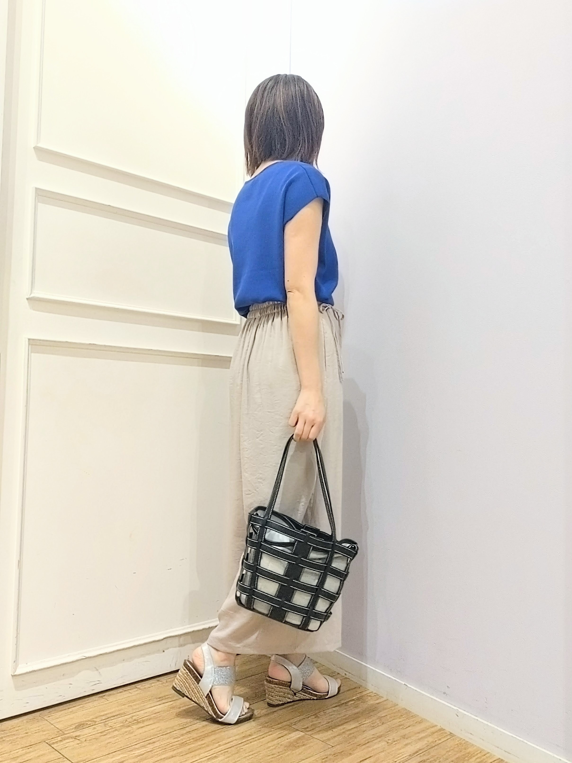 miomioさんの「SHOO･LA･RUE｜【ひんやり/洗濯機可/S-LL】インせず着られる 大人シンプルサマーニット」を使ったコーディネート
