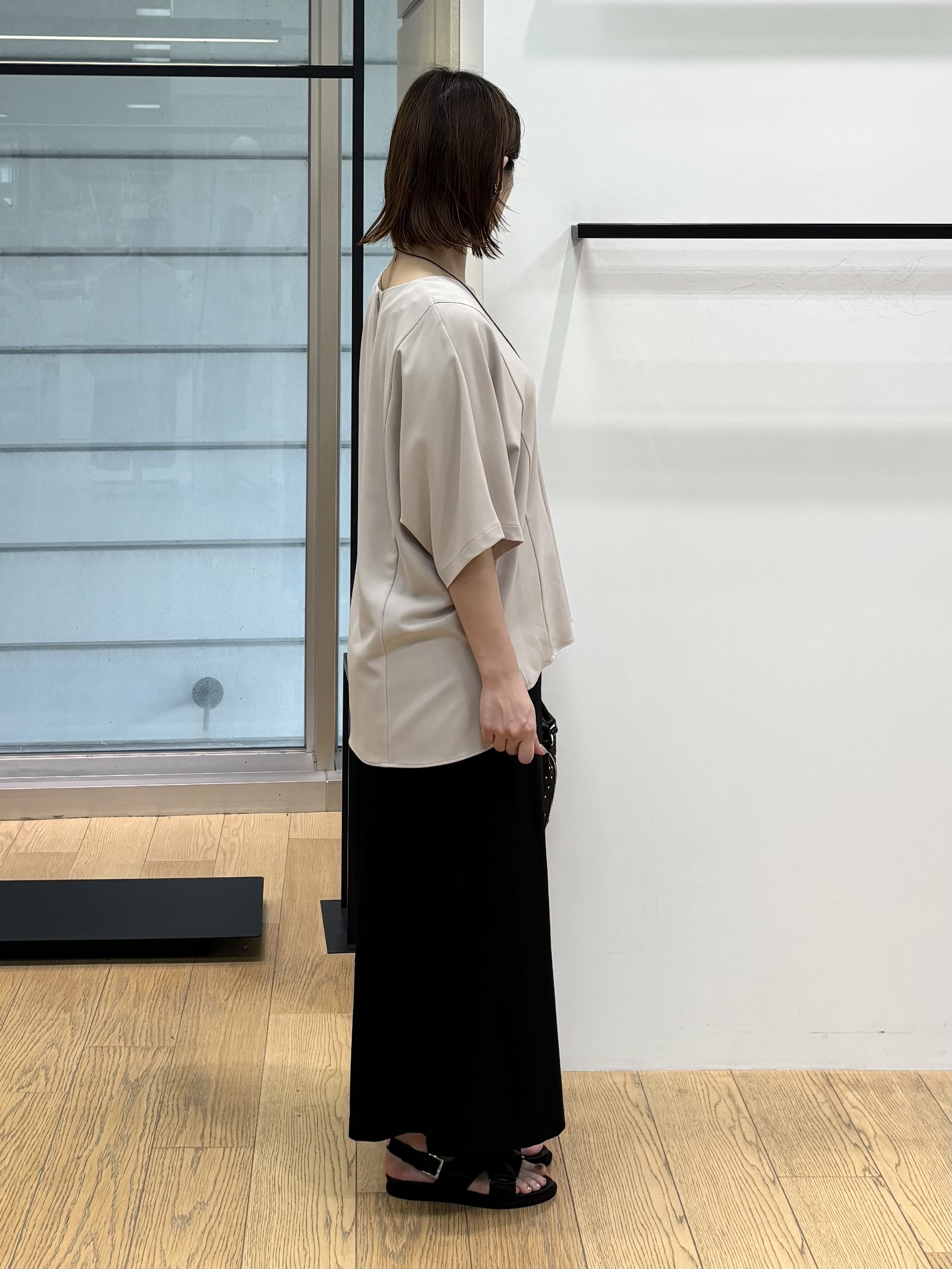 asamiさんの「INDIVI｜【着る日傘】ドルマントップス」を使ったコーディネート
