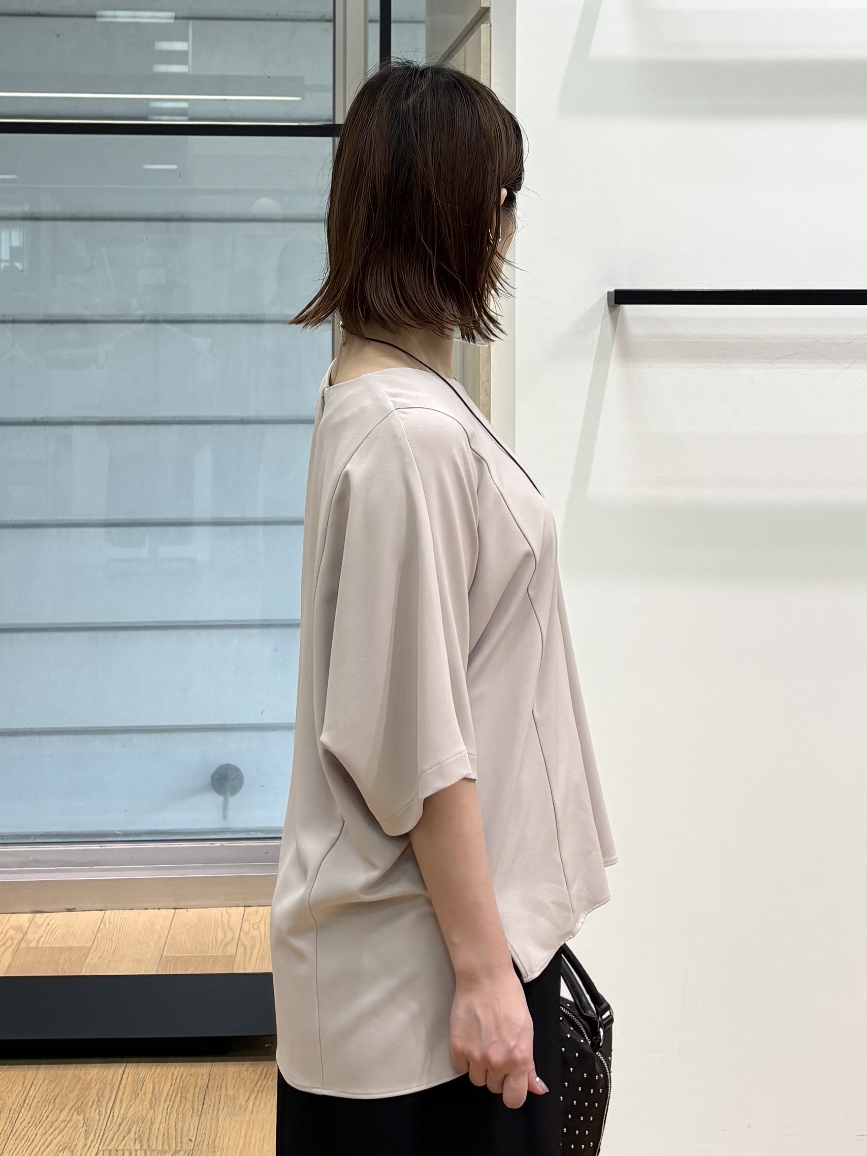 asamiさんの「INDIVI｜【着る日傘】ドルマントップス」を使ったコーディネート