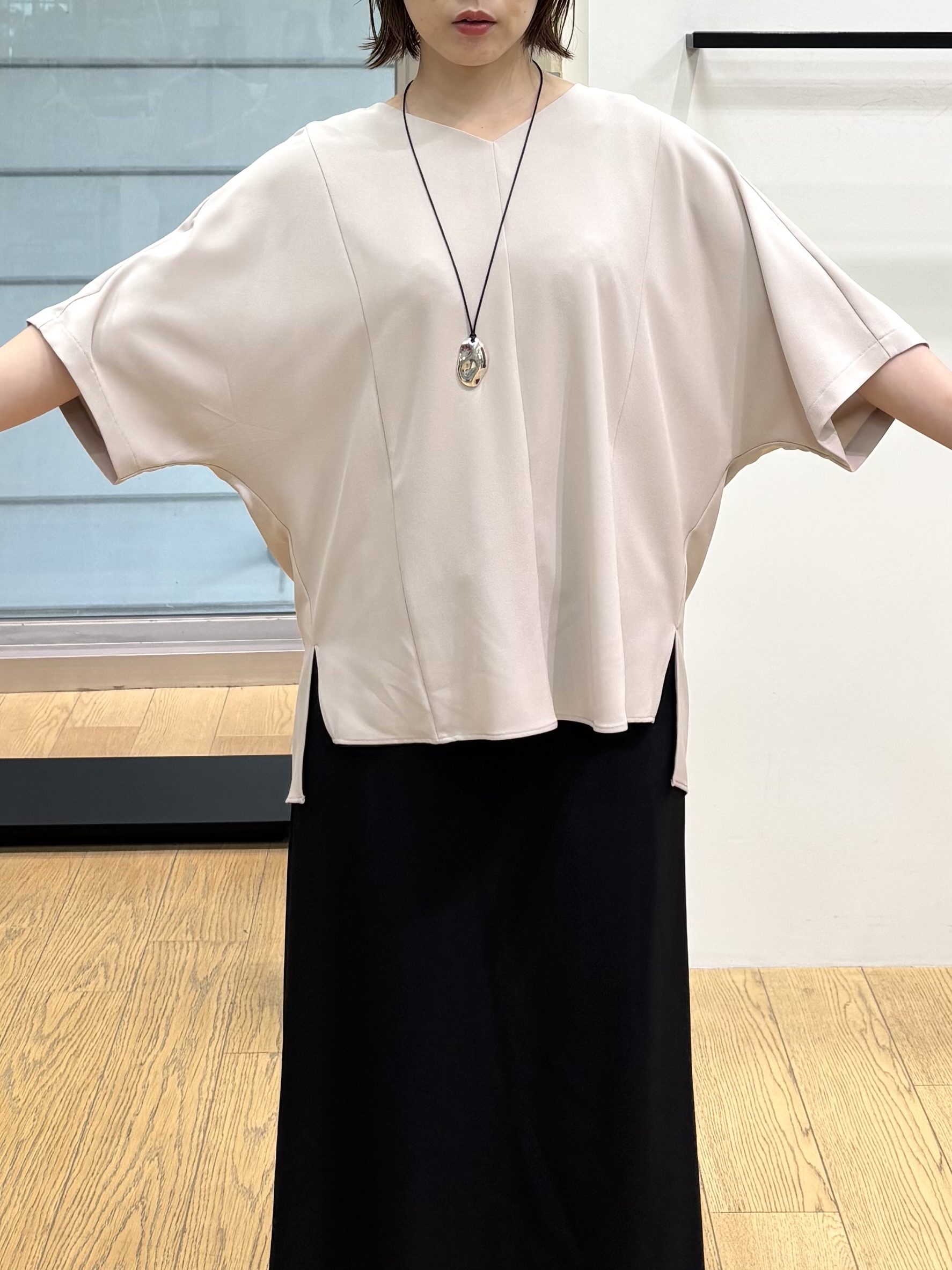 asamiさんの「INDIVI｜【着る日傘】ドルマントップス」を使ったコーディネート