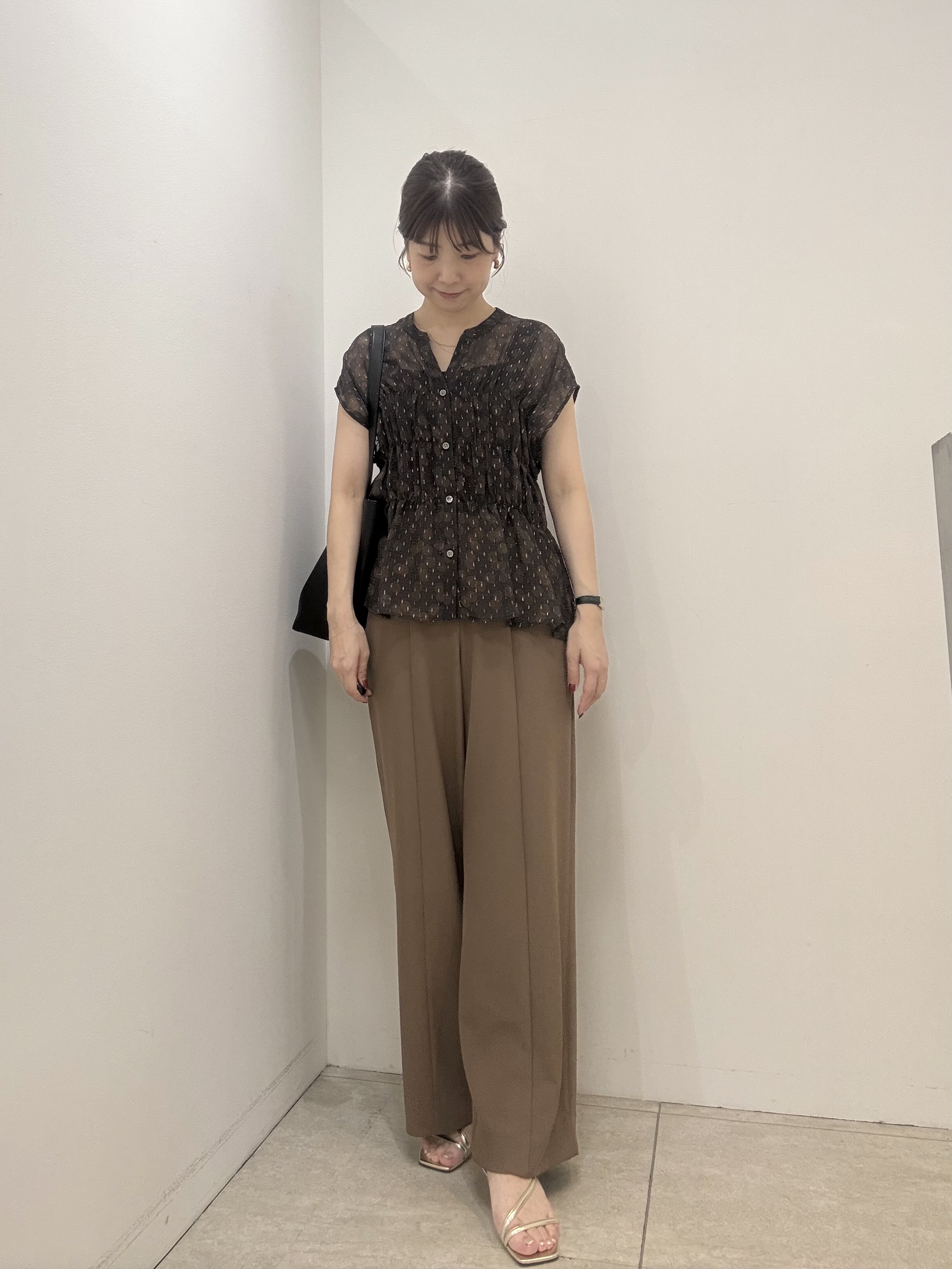 かなえさんの「UNTITLED｜ヴィンテージドットブラウス」を使ったコーディネート