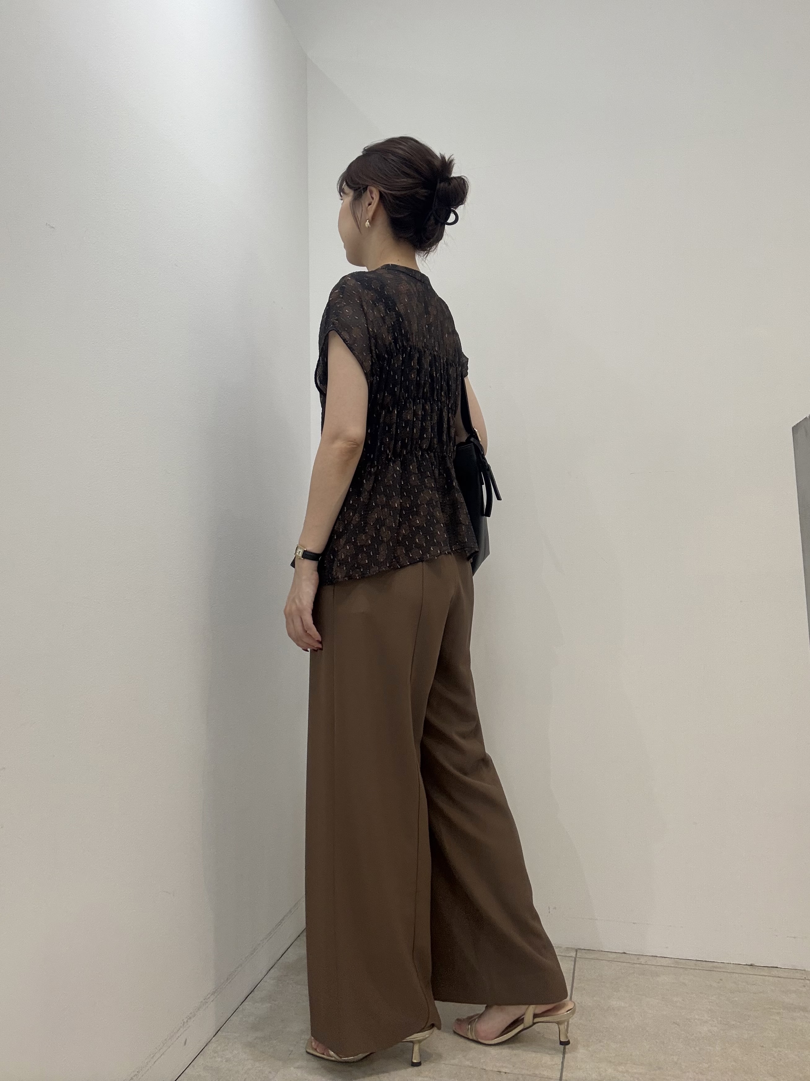 かなえさんの「UNTITLED｜ヴィンテージドットブラウス」を使ったコーディネート