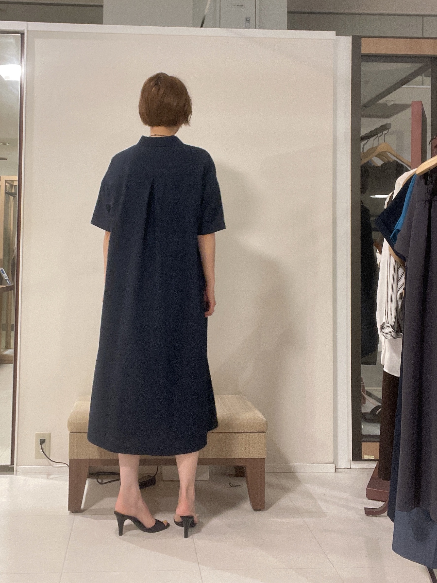 IWAMOさんの「UNTITLED｜【UVカット/接触冷感/通気性】エアリークールワンピース」を使ったコーディネート