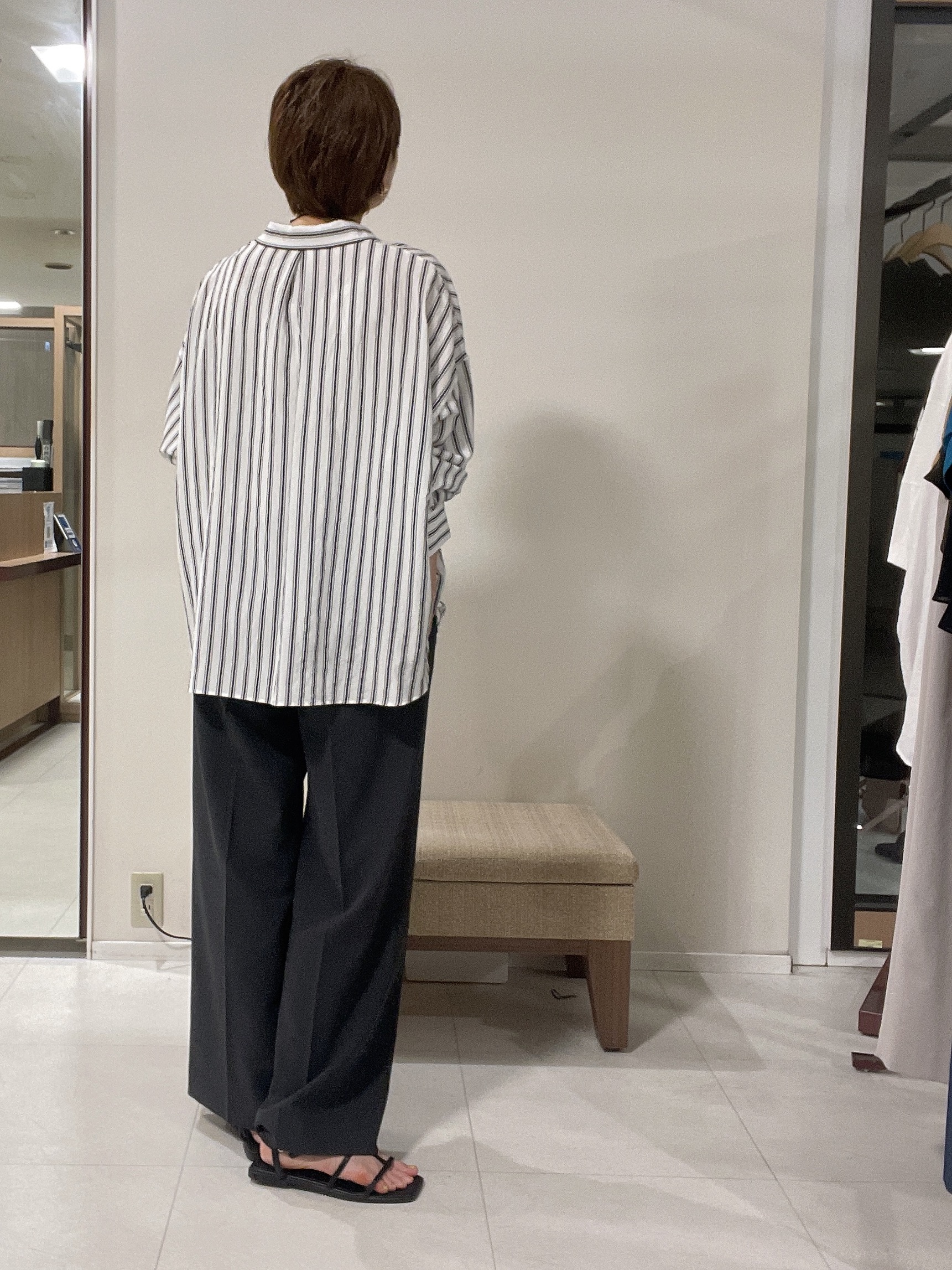 IWAMOさんの「UNTITLED｜ストライプシャツ」を使ったコーディネート