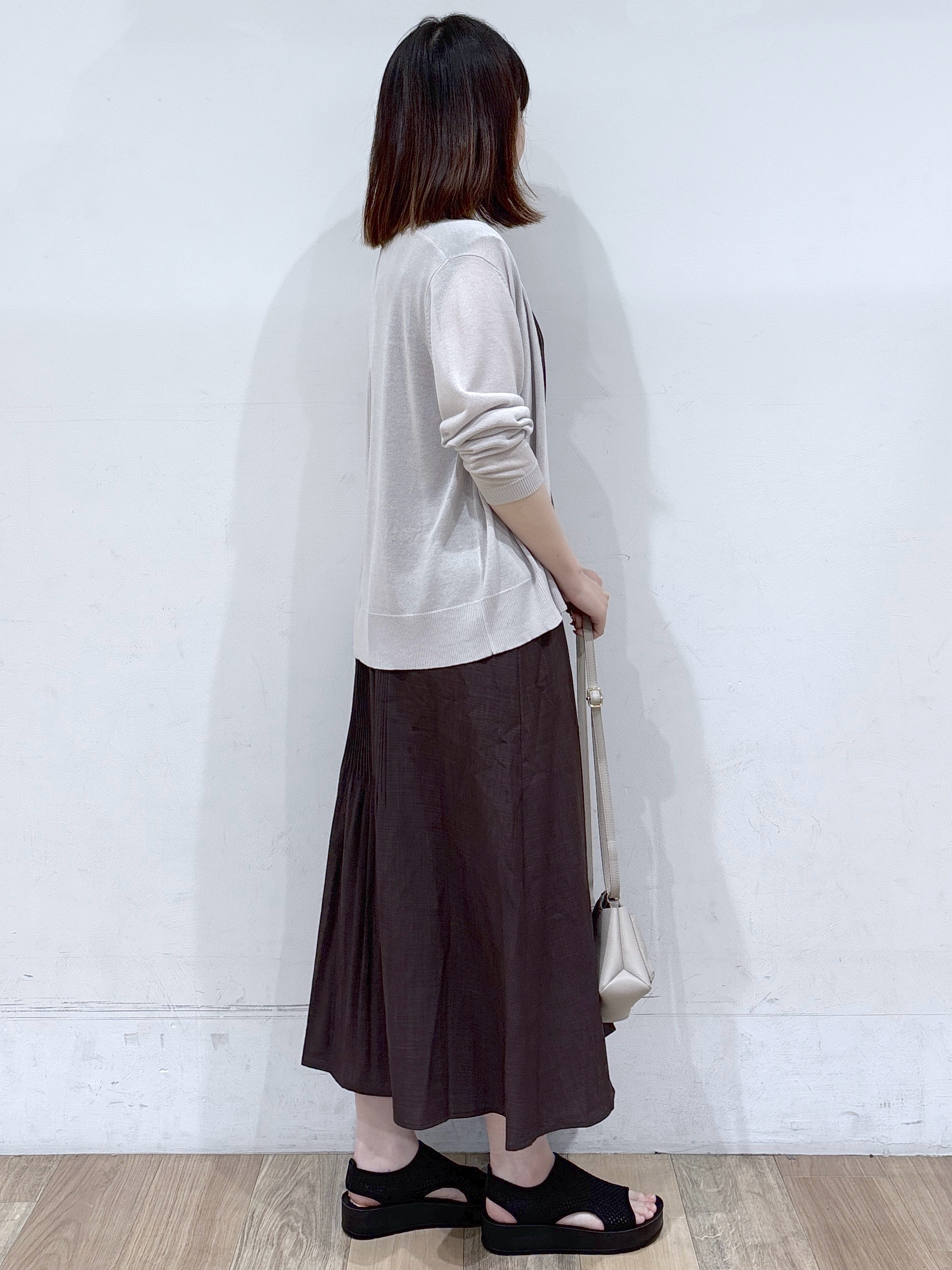 るーさんの「grove｜高評価！【接触冷感／UVカットetc】ベーシックショートカーディガン」を使ったコーディネート