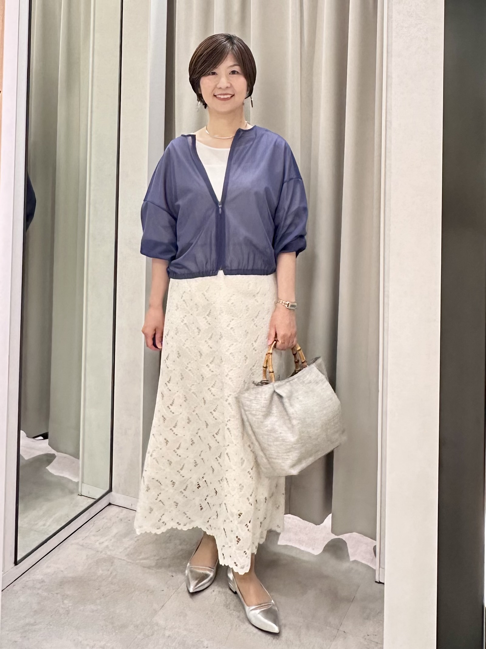 みなこさんの「UNTITLED｜【セットアップ可/品のある透け感】リーフレースブラウス」を使ったコーディネート