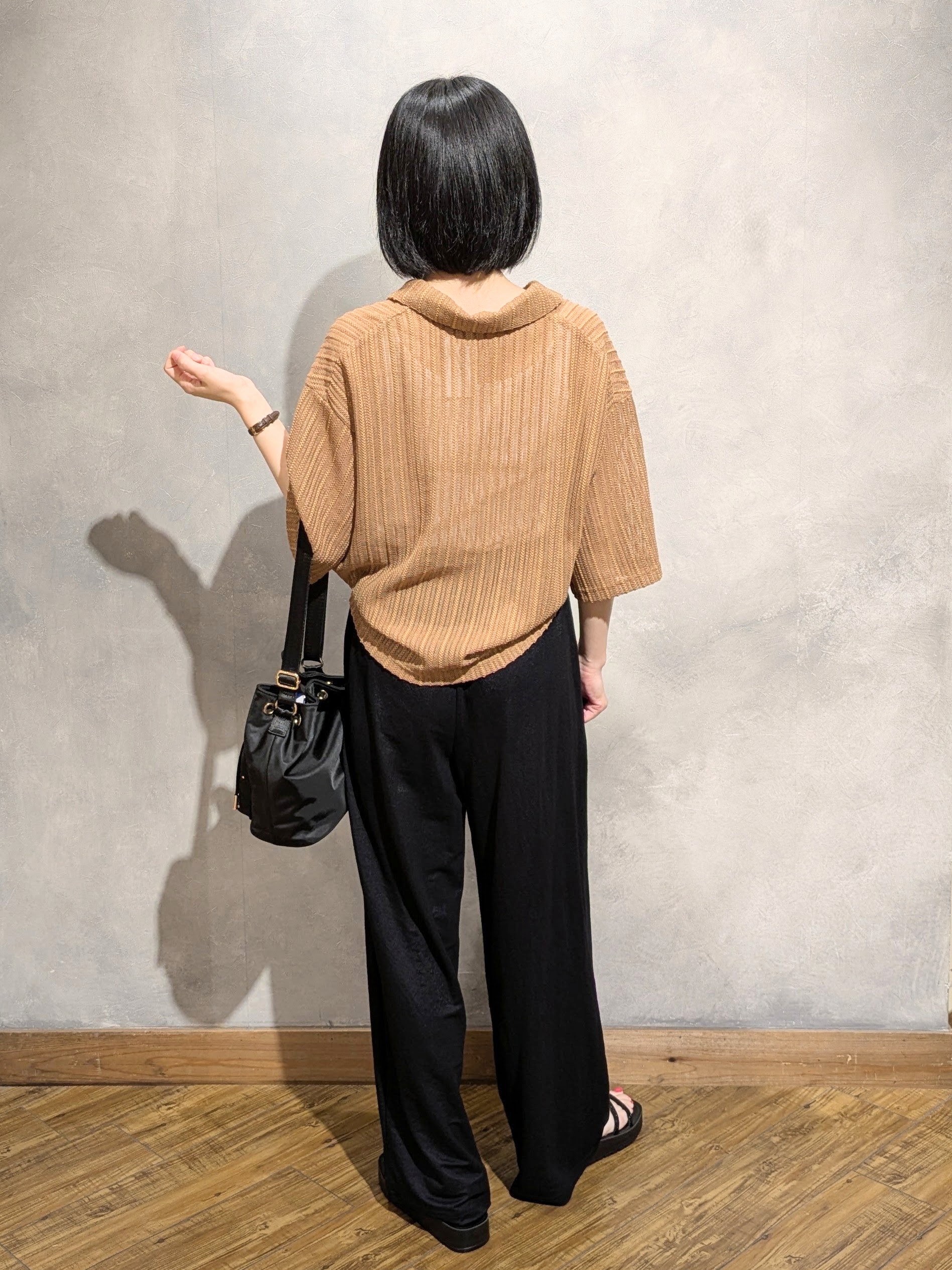 umeさんの「SHOO･LA･RUE｜透かしレース調 ステンカラーショートシャツ」を使ったコーディネート
