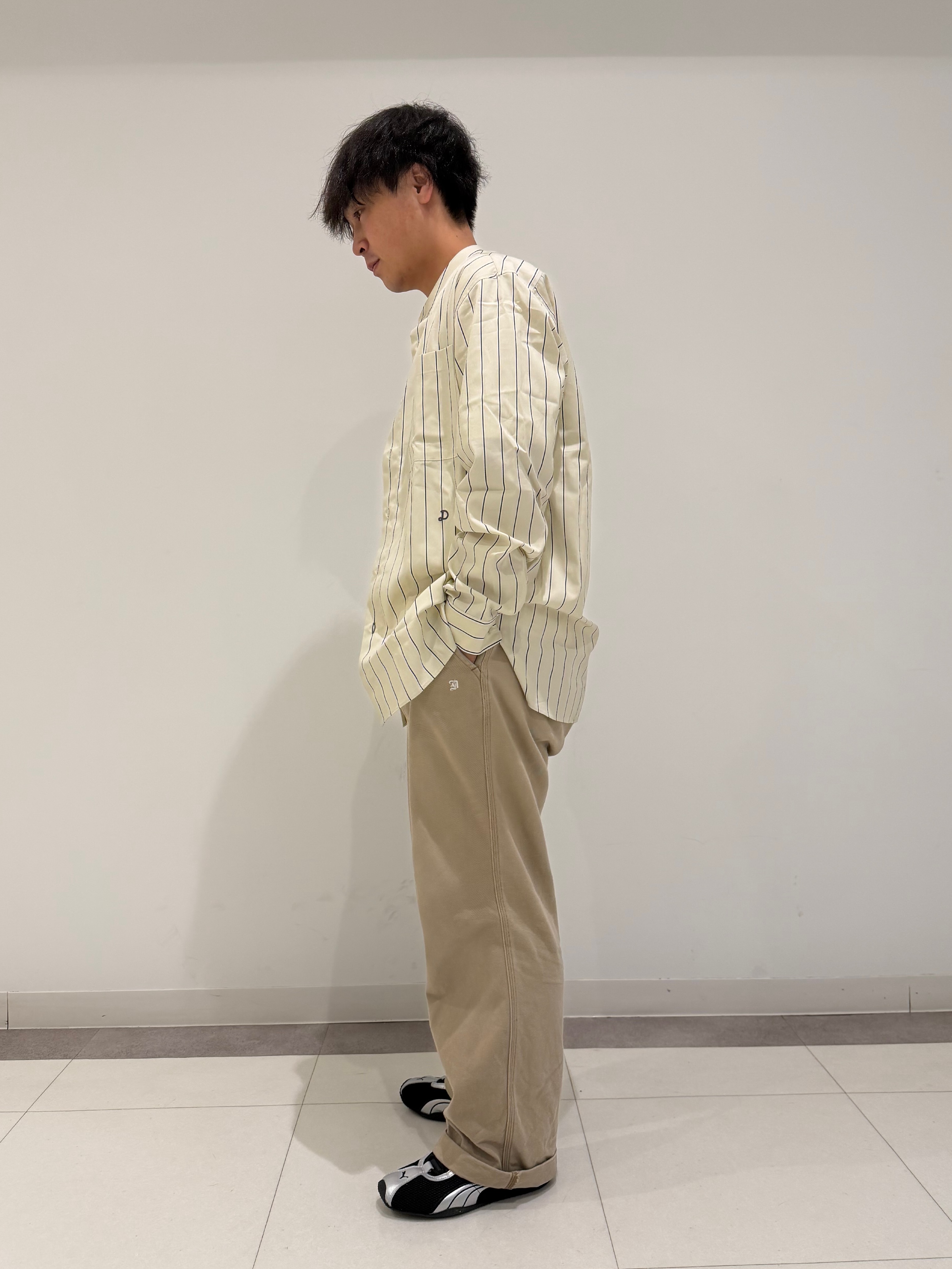 MATSUBARAさんの「DRESSTERIOR｜バンドカラー ストライプシャツ」を使ったコーディネート