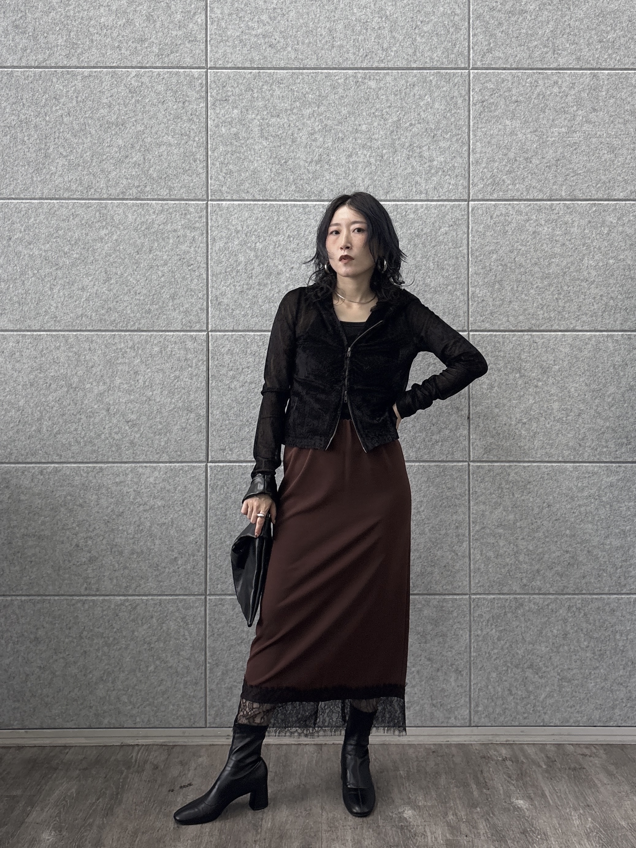 kotakiさんの「INDIVI｜ベロアライクジップフーディ」を使ったコーディネート
