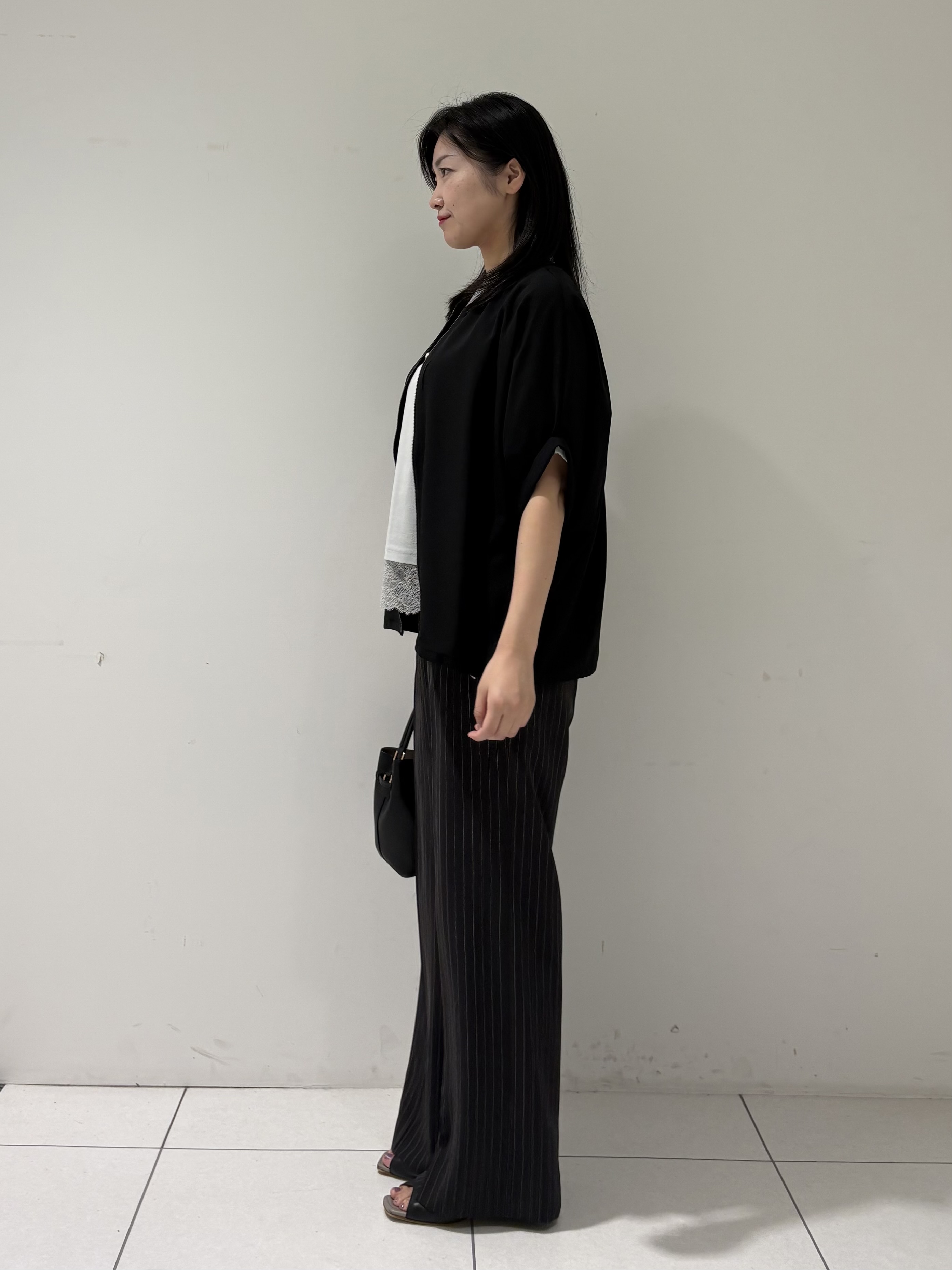 momokoさんの「INDIVI｜【着る日傘】ドルマンフォルムブルゾン」を使ったコーディネート