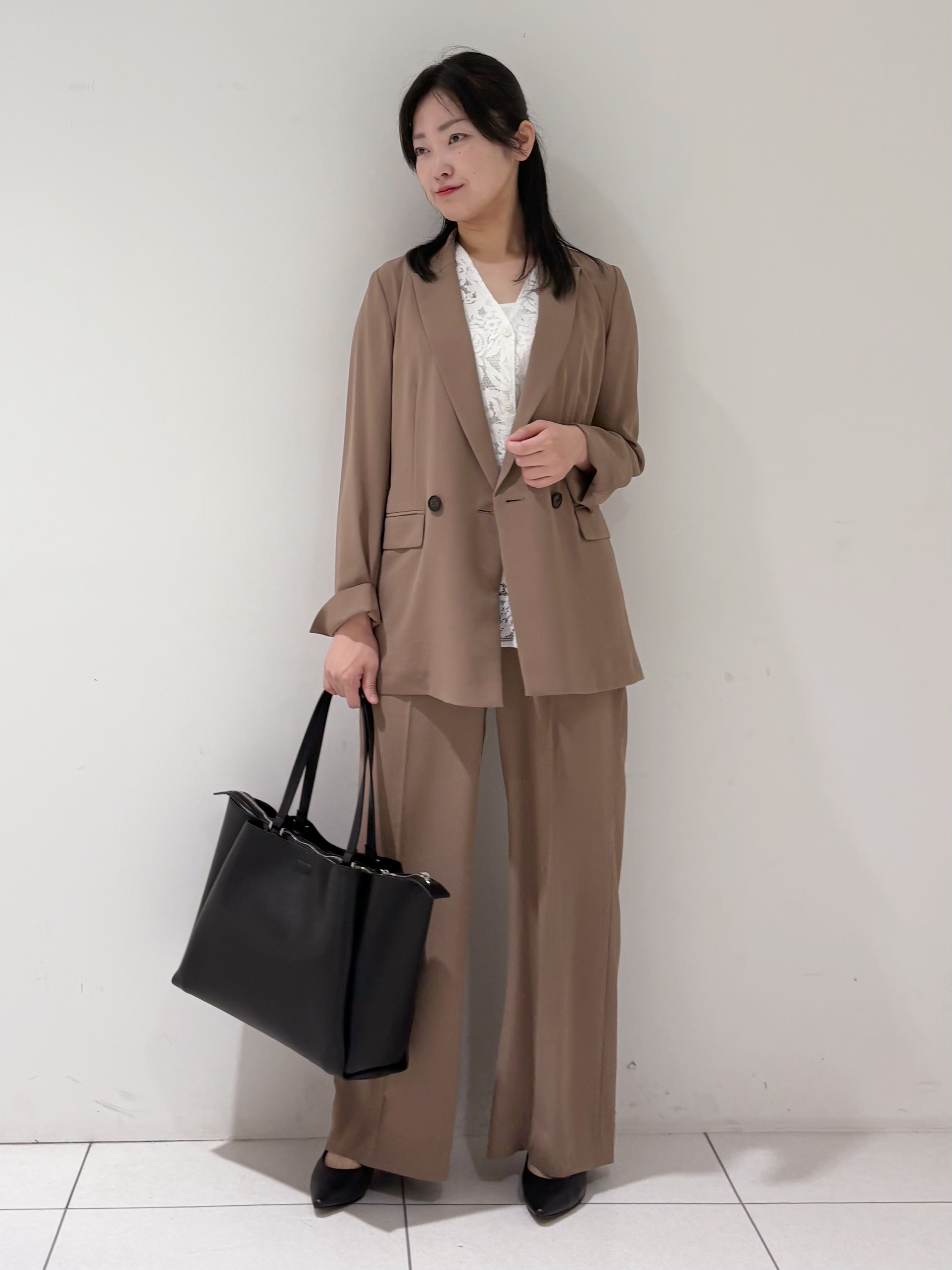 momokoさんの「INDIVI｜【新作登場！着る日傘】 ダブルジャケット」を使ったコーディネート