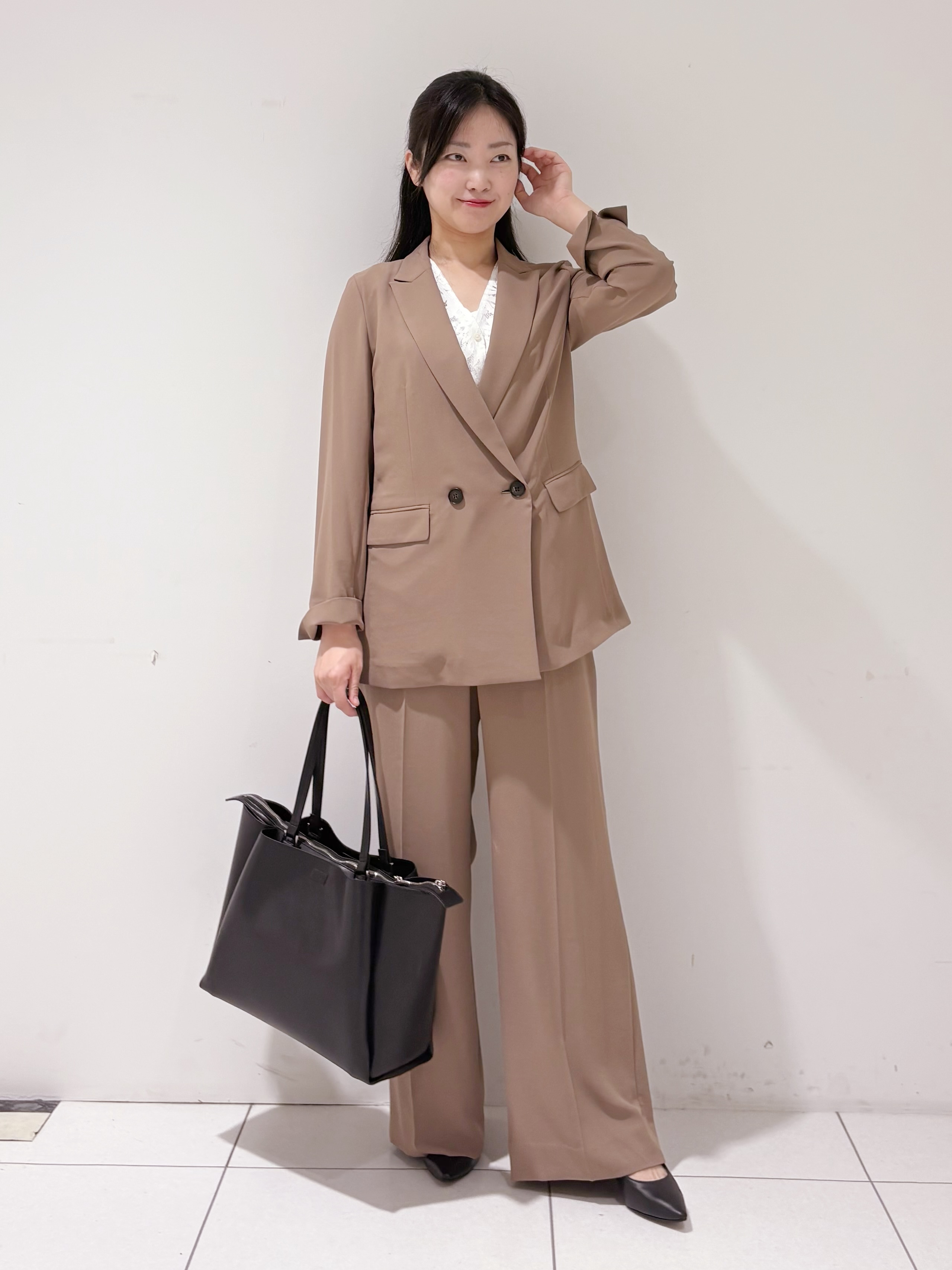 momokoさんの「INDIVI｜【新作登場！着る日傘】 ダブルジャケット」を使ったコーディネート
