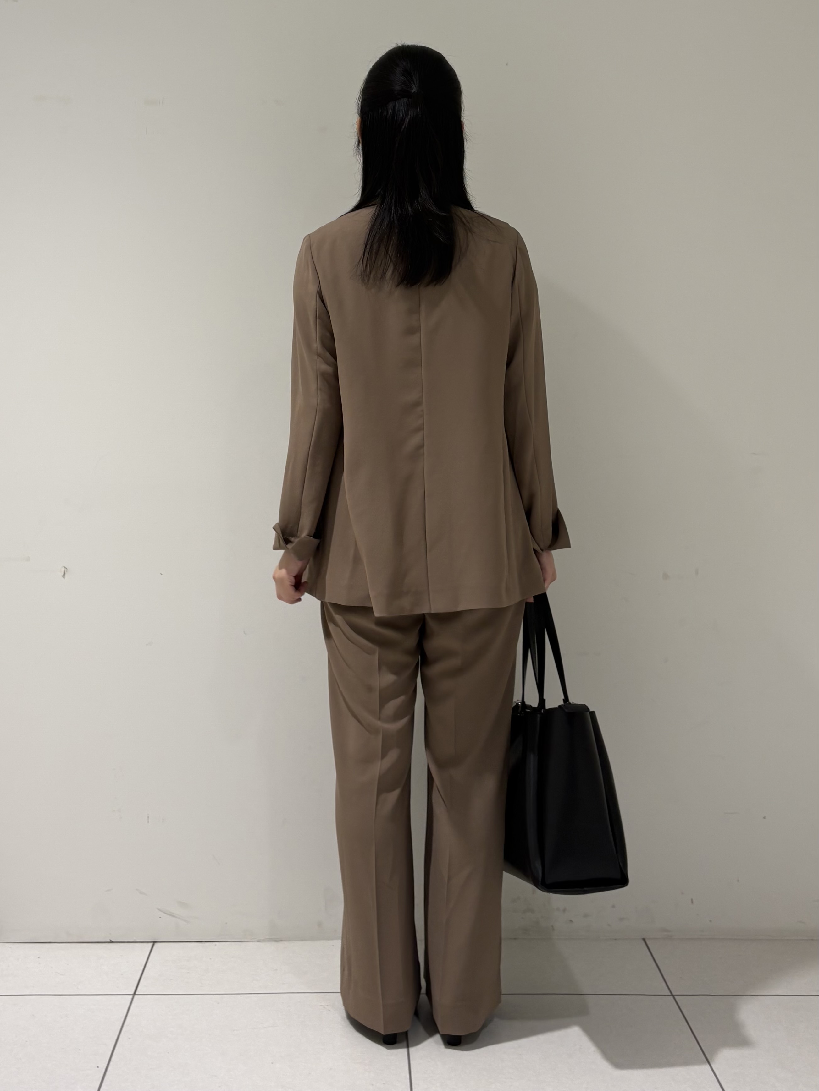 momokoさんの「INDIVI｜【新作登場！着る日傘】 ダブルジャケット」を使ったコーディネート