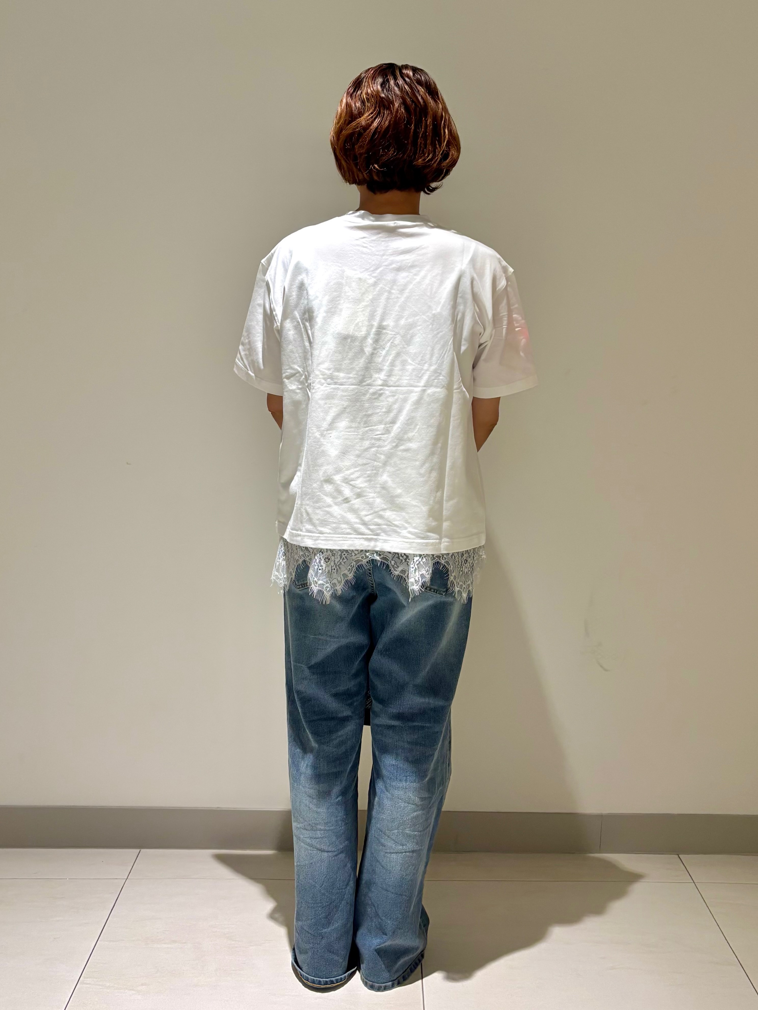 Haruさんの「Dessin｜グラフィックデザイン Tシャツ」を使ったコーディネート