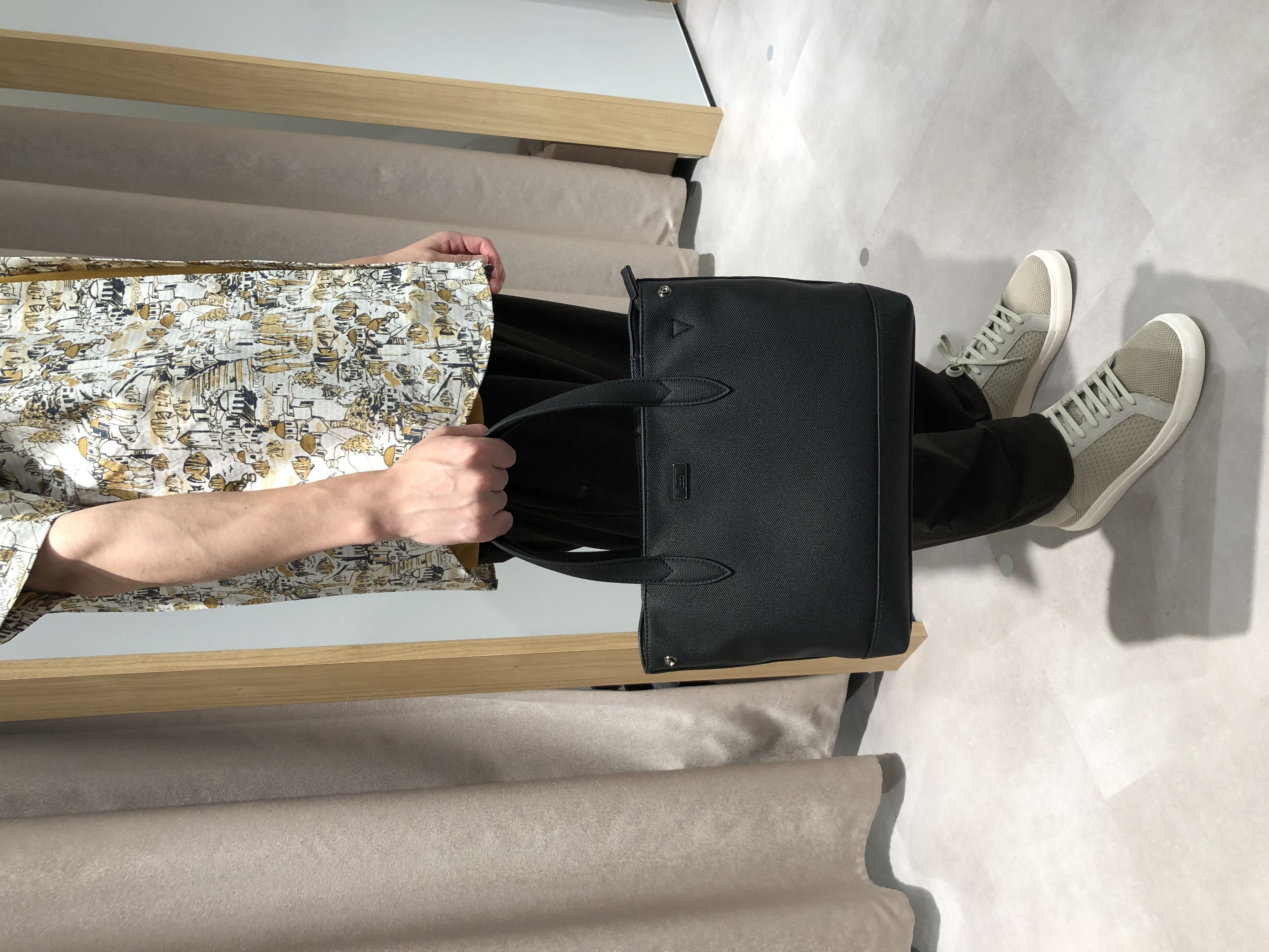 平塚郁博さんの「TAKEO KIKUCHI｜【日本製】JFP DotAir（R）リゾートプリント半袖シャツ」を使ったコーディネート