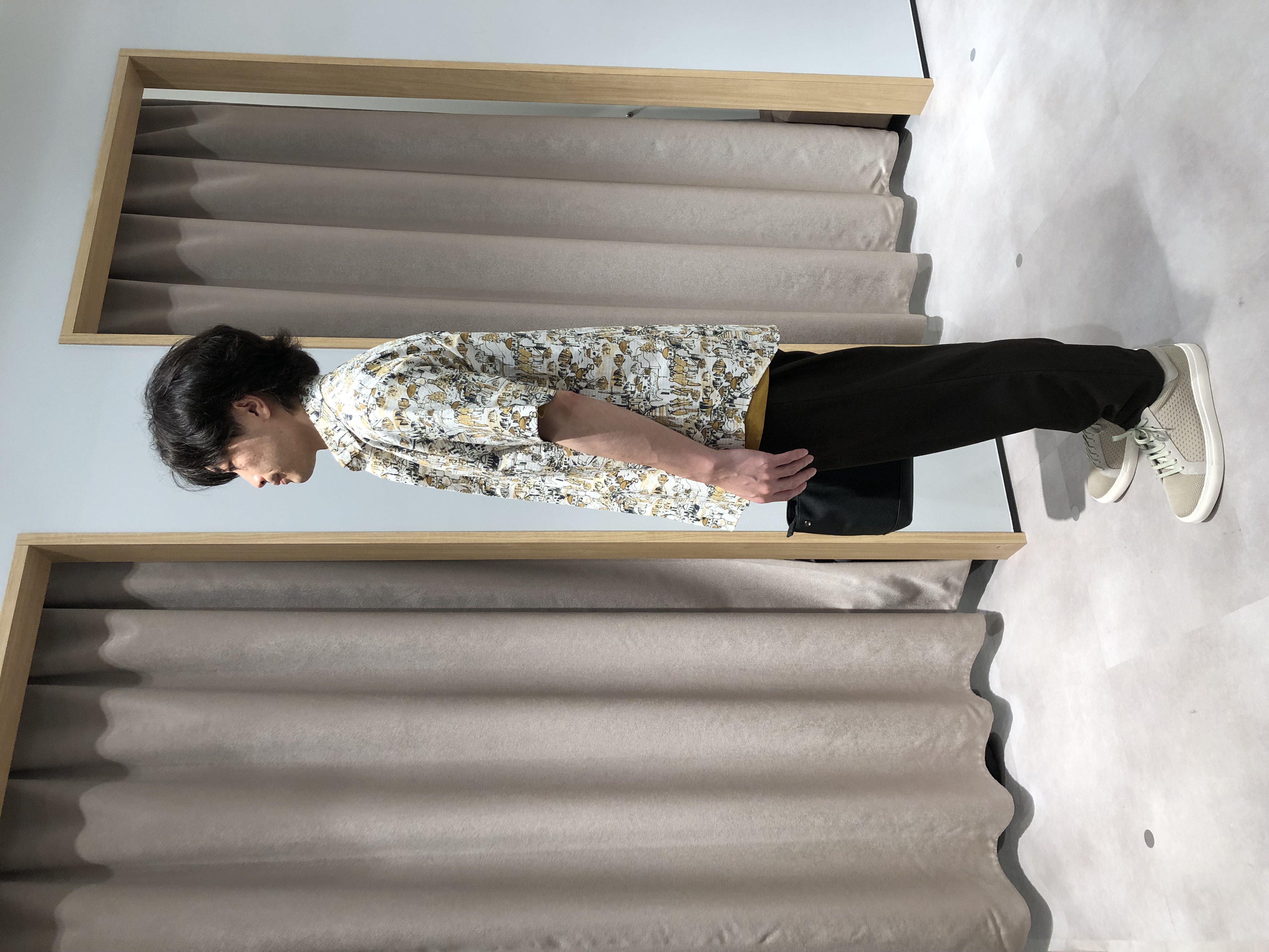 平塚郁博さんの「TAKEO KIKUCHI｜【日本製】JFP DotAir（R）リゾートプリント半袖シャツ」を使ったコーディネート