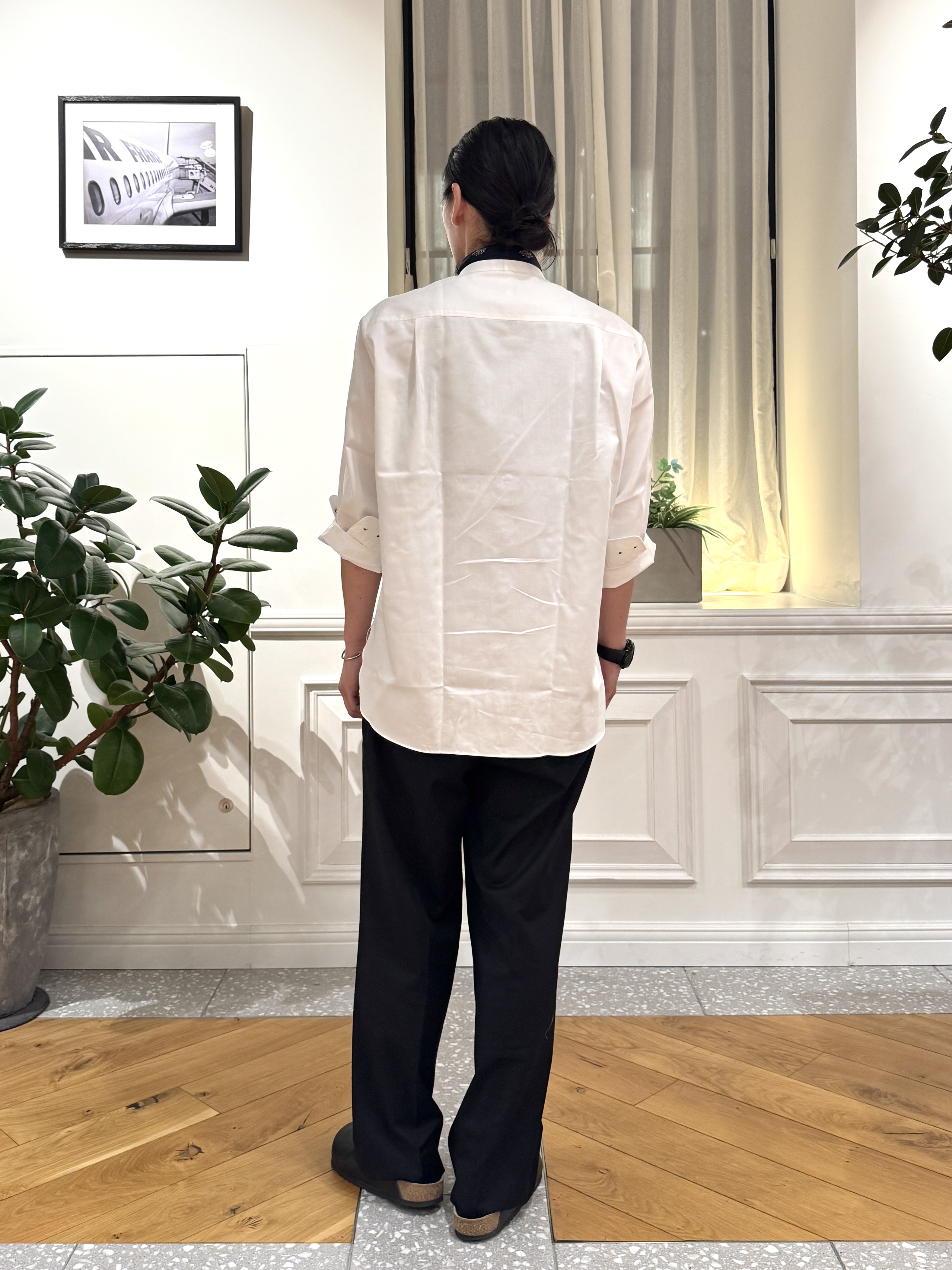 kawarataniさんの「DRESSTERIOR｜バンドカラーシャツ」を使ったコーディネート