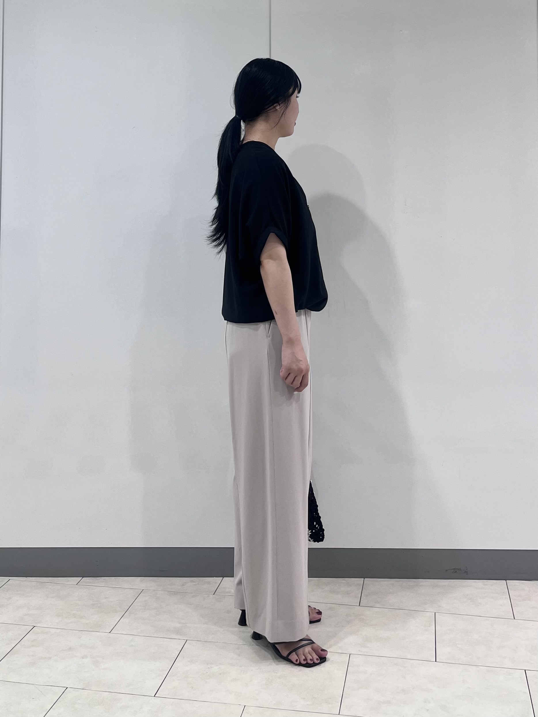 hasuさんの「INDIVI｜【着る日傘】ドルマンフォルムブルゾン」を使ったコーディネート