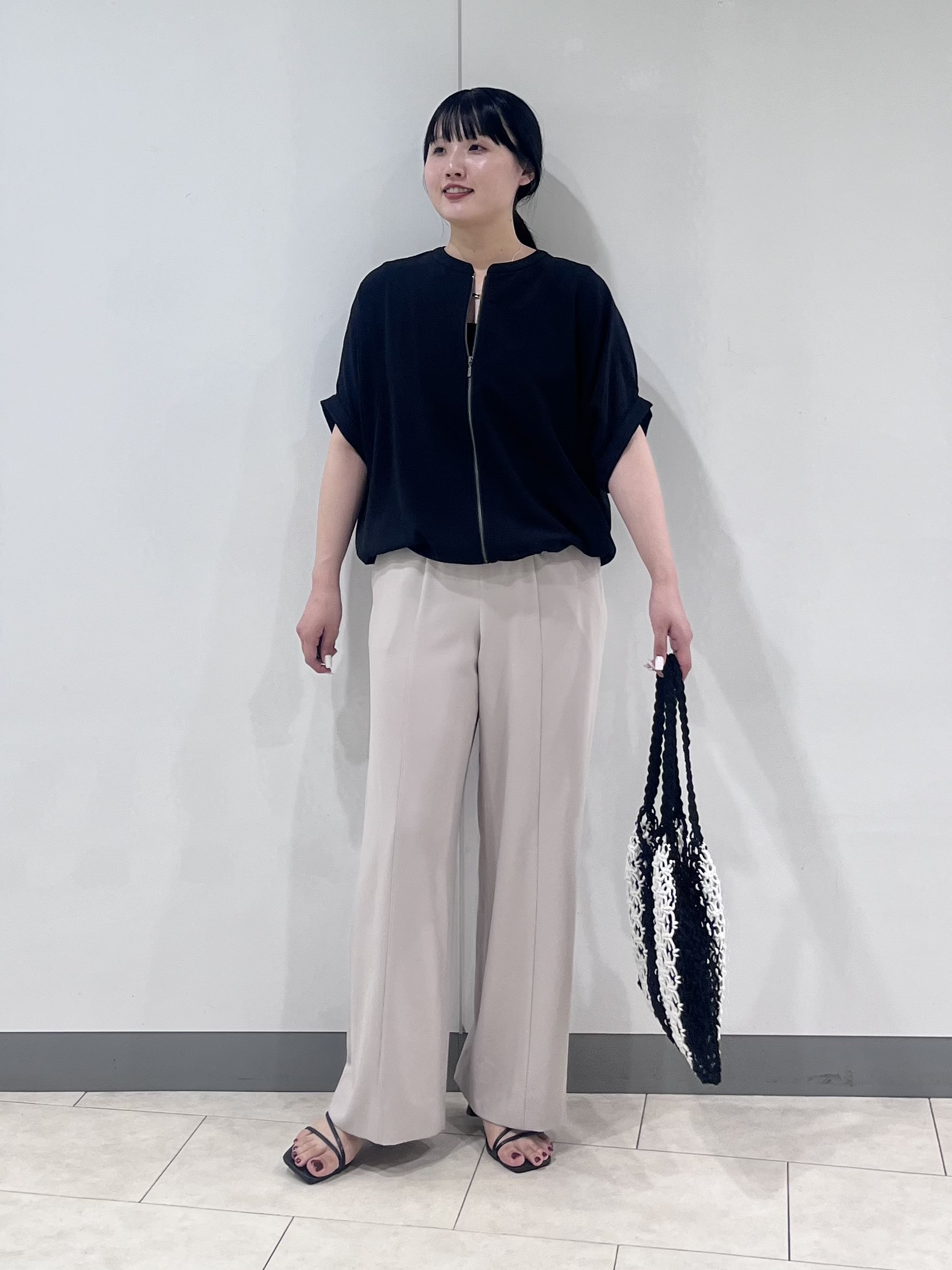 hasuさんの「INDIVI｜【着る日傘】ドルマンフォルムブルゾン」を使ったコーディネート