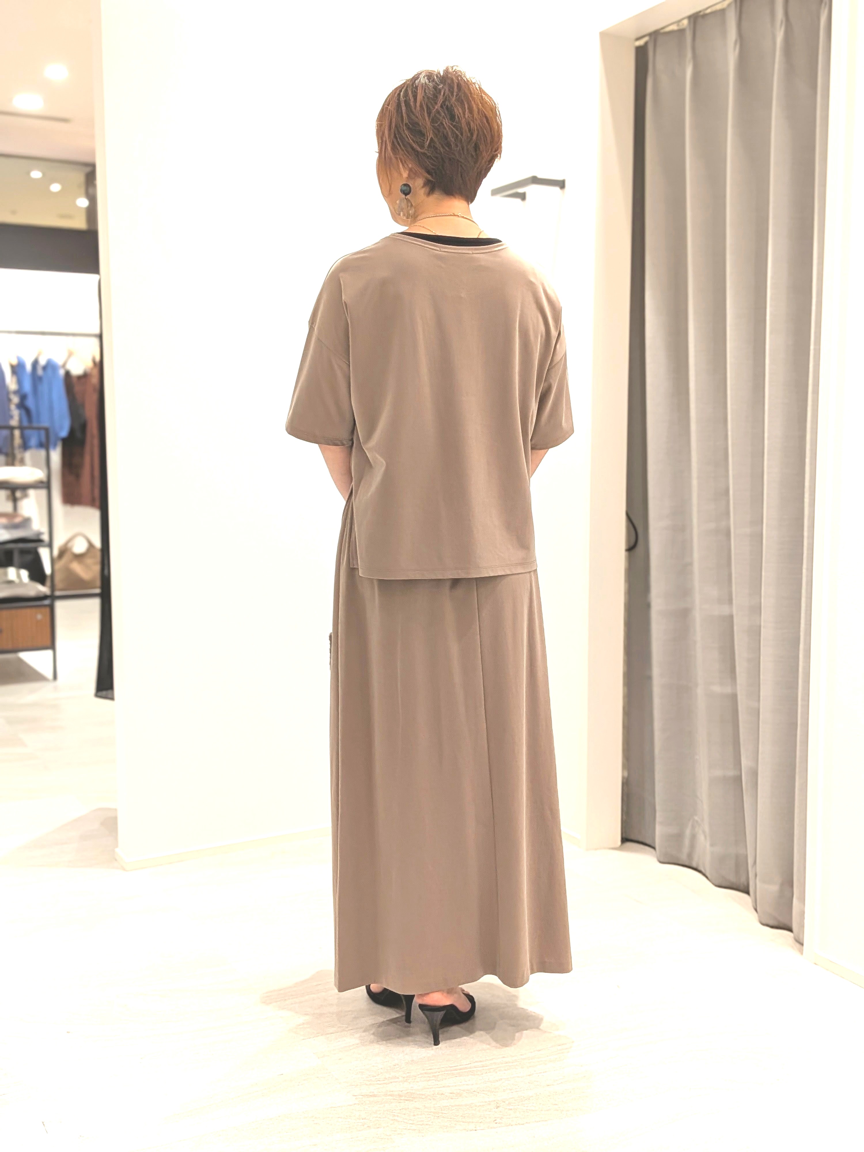 Hiromiさんの「UNTITLED｜【セットアップ可/接触冷感】ヴィンテージライクプルオーバー」を使ったコーディネート
