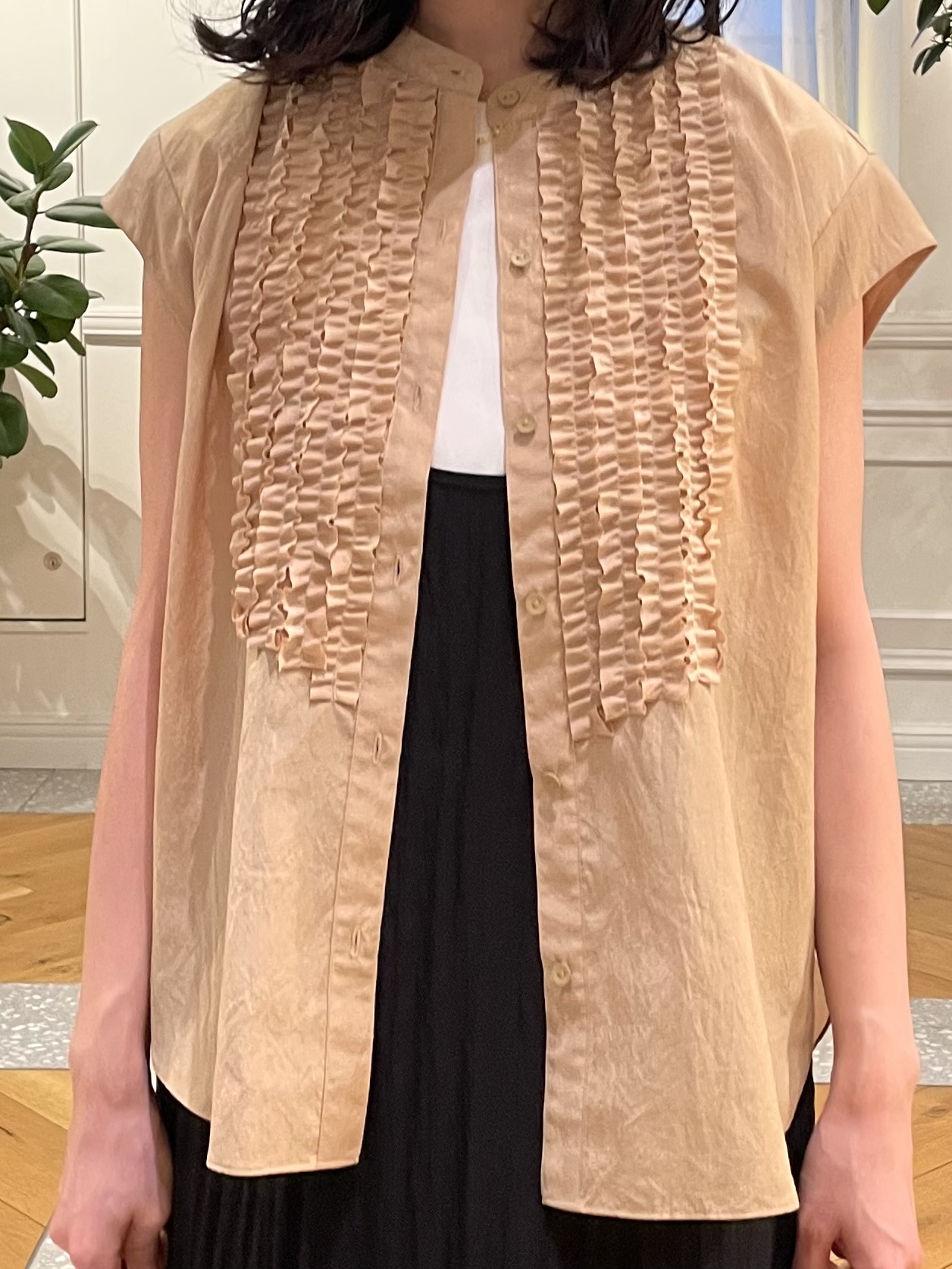 Lilyさんの「DRESSTERIOR｜フレンチスリーブ　フリルブラウス」を使ったコーディネート