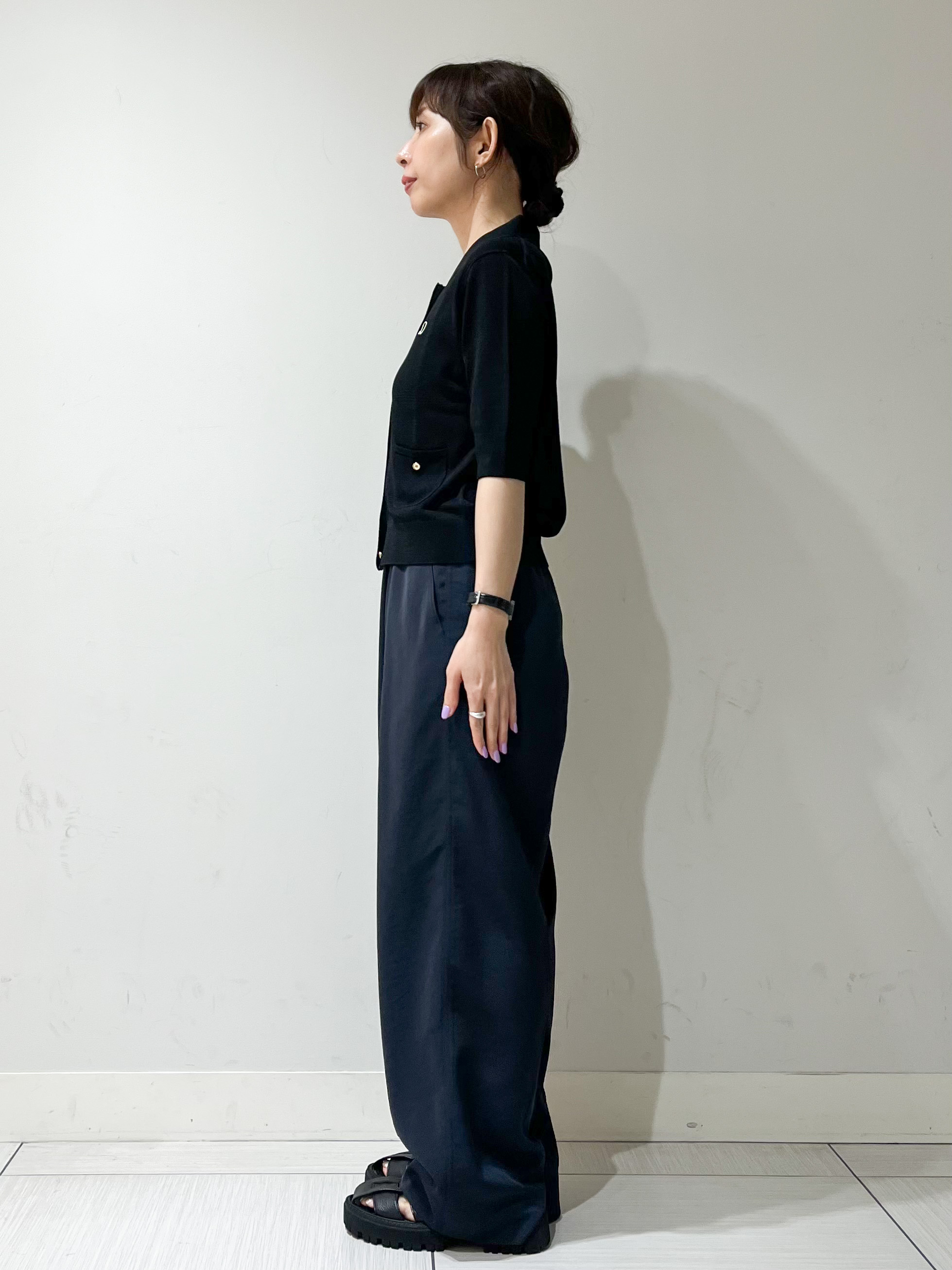 じゅんさんの「DRESSTERIOR｜UV接触冷感シアーカーディガン」を使ったコーディネート