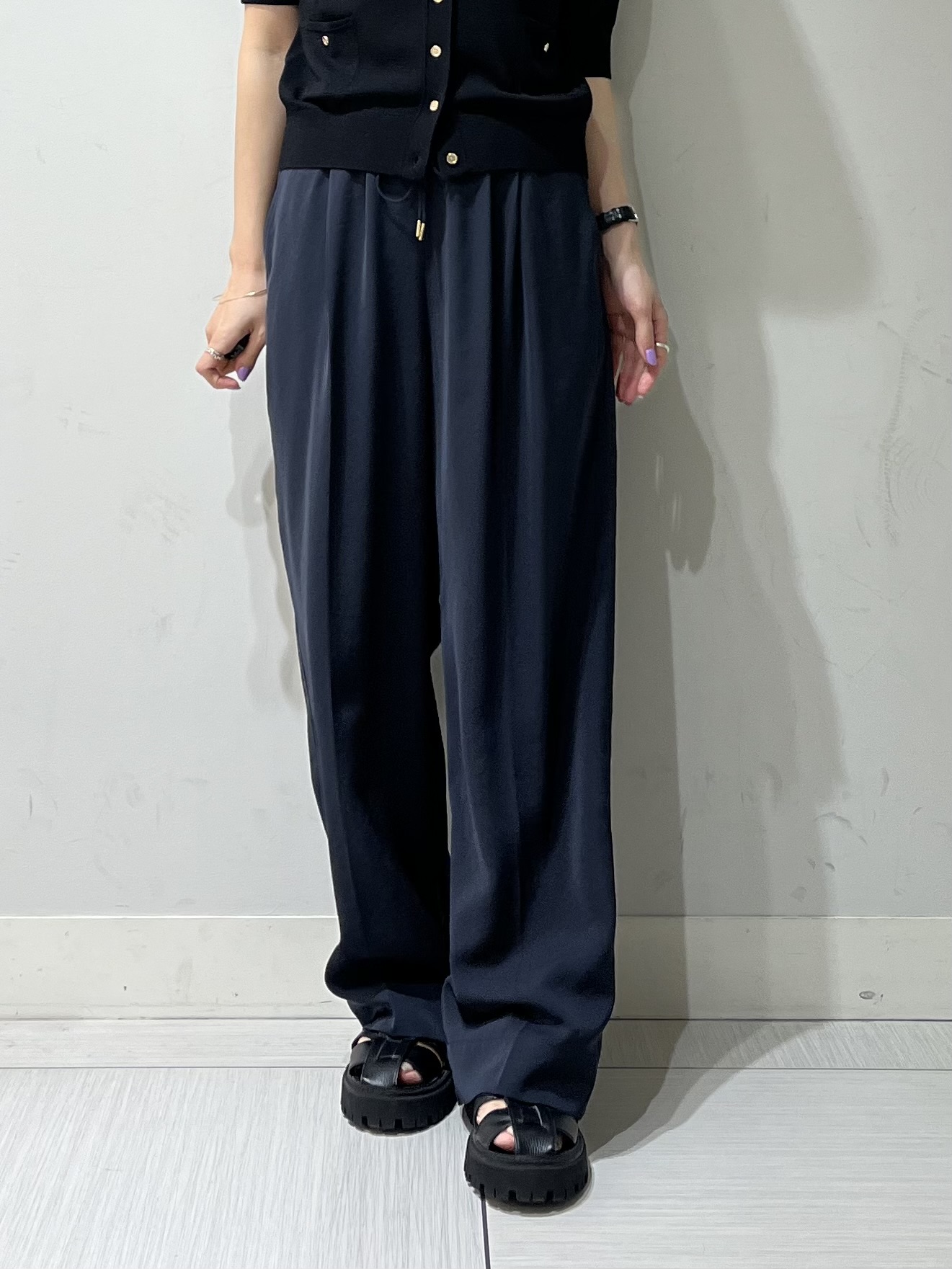 じゅんさんの「DRESSTERIOR｜UV接触冷感シアーカーディガン」を使ったコーディネート