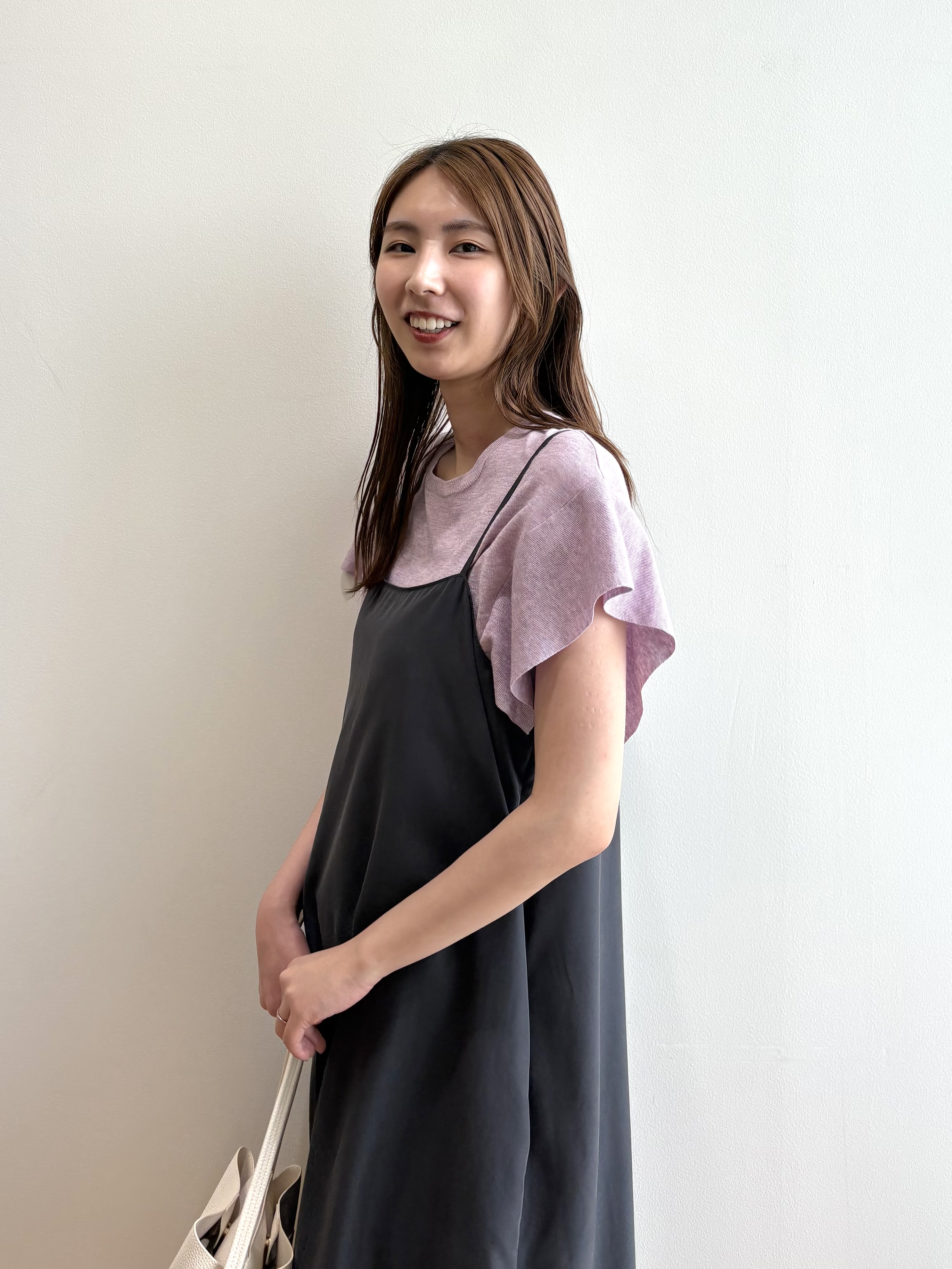 めぐさんの「OPAQUE.CLIP｜『STORY Web7月掲載』ドライタッチラメニット《UV／洗える／6col》」を使ったコーディネート