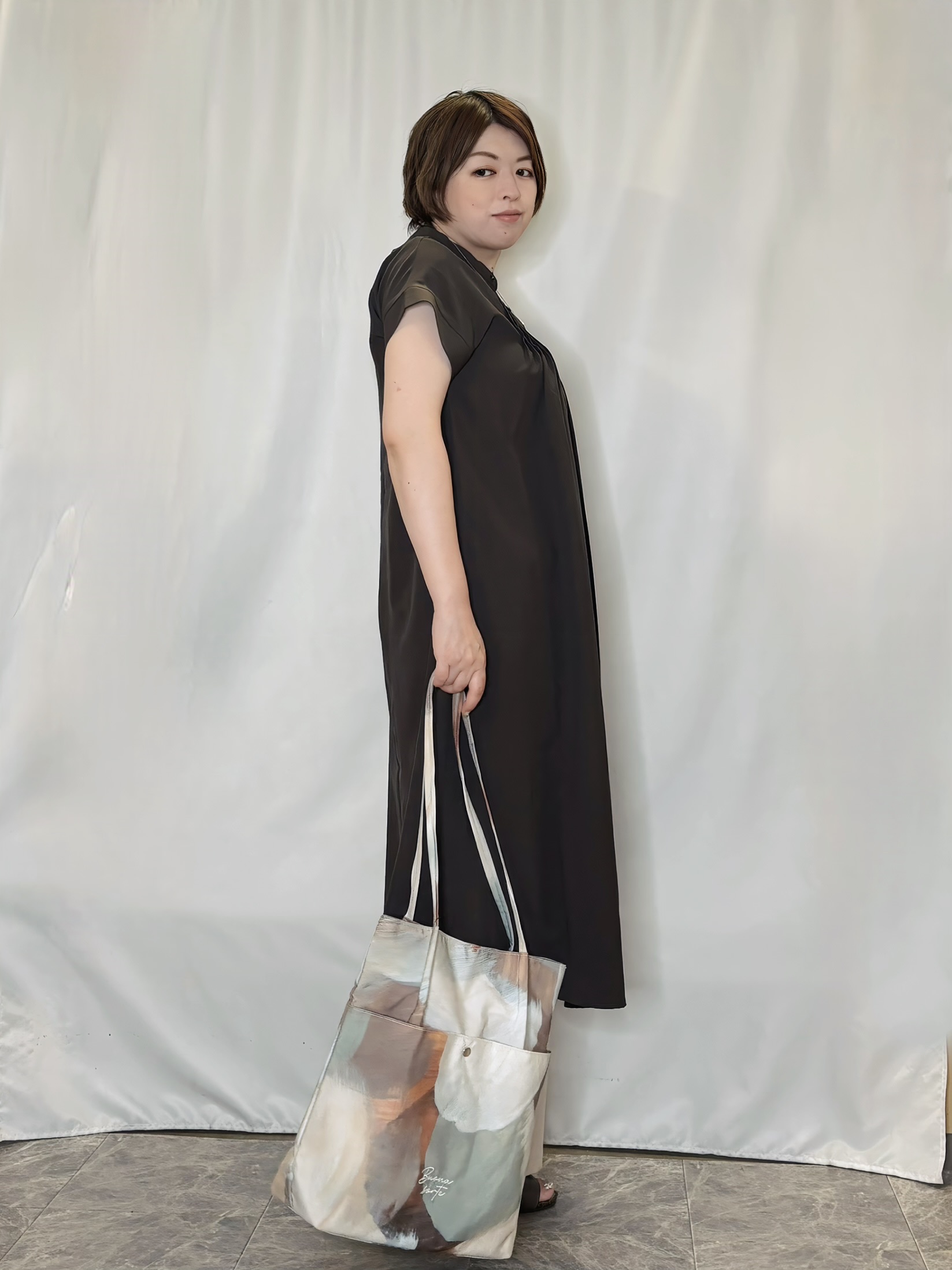 たみさんの「SHOO･LA･RUE｜【S-LL/洗濯機可】ピンタックデザインがサマ見え Aラインワンピース」を使ったコーディネート