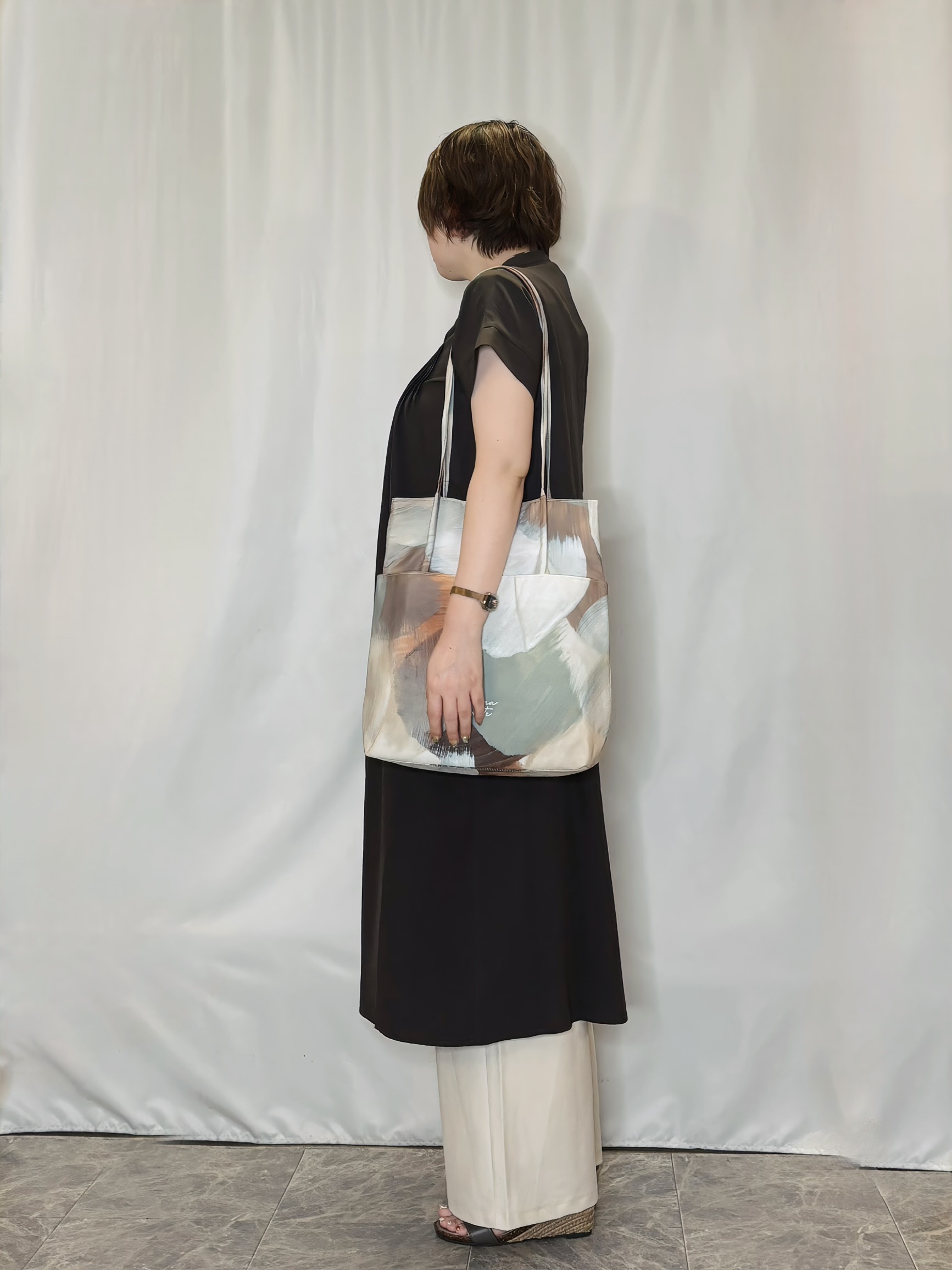 たみさんの「SHOO･LA･RUE｜【S-LL/洗濯機可】ピンタックデザインがサマ見え Aラインワンピース」を使ったコーディネート