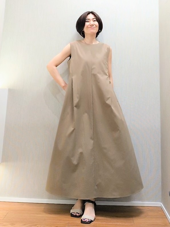ミズタさんの「UNTITLED｜【セットアップ可/品のある透け感】リーフレースブラウス」を使ったコーディネート