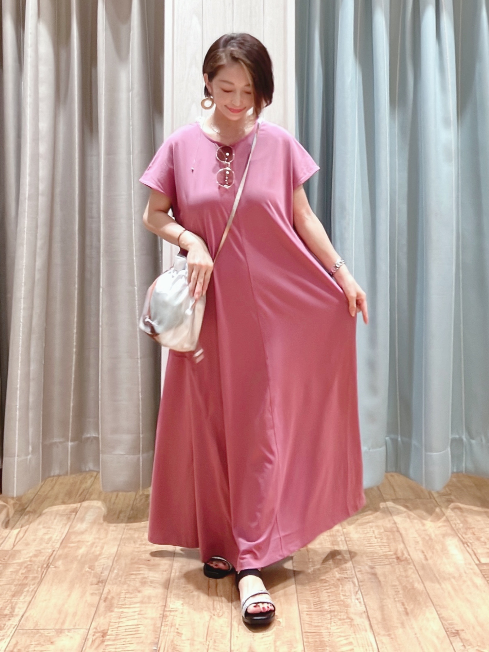 aaamiさんの「SHOO･LA･RUE｜【ひんやり/UV/体型カバー】冷房対策にも さらとろ 5分袖ドルマンカーディガン」を使ったコーディネート
