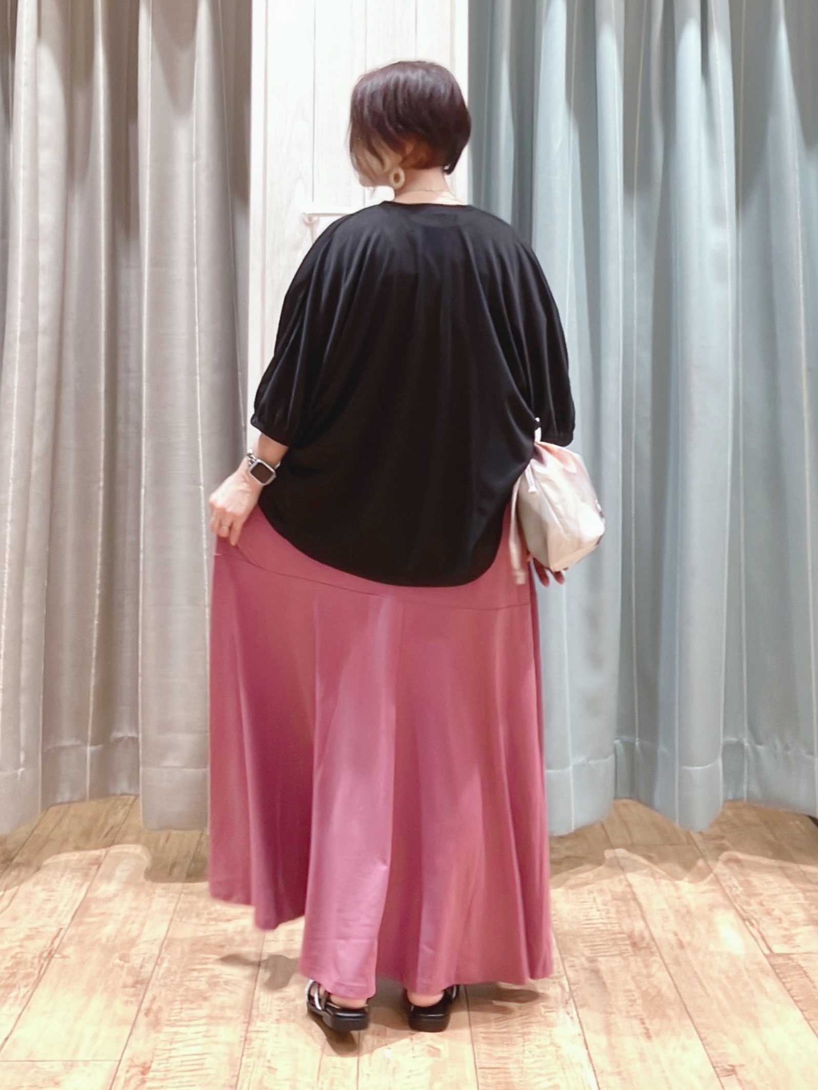 aaamiさんの「SHOO･LA･RUE｜【ひんやり/UV/体型カバー】冷房対策にも さらとろ 5分袖ドルマンカーディガン」を使ったコーディネート