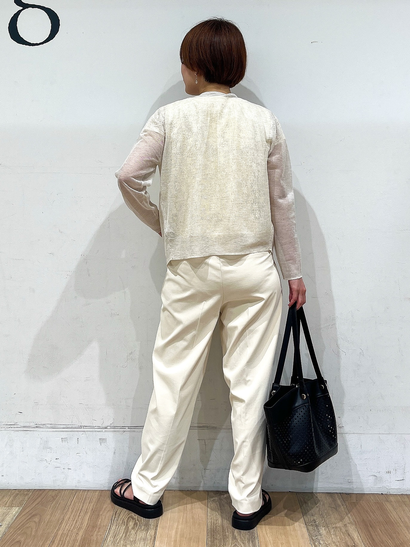 山さんさんの「grove｜高評価！【洗える/名品】大人の透け感、シアーカーディガン」を使ったコーディネート