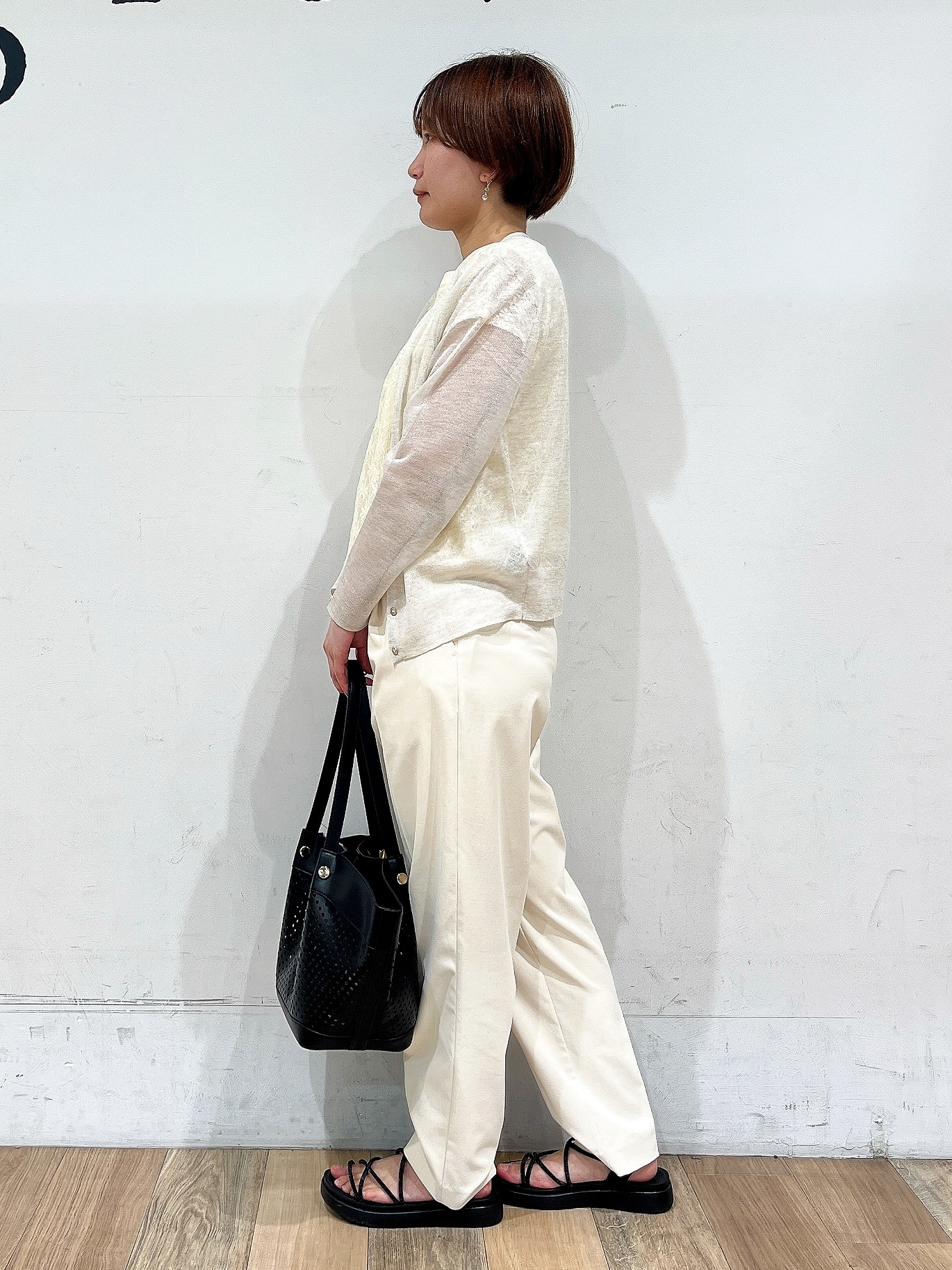 山さんさんの「grove｜高評価！【洗える/名品】大人の透け感、シアーカーディガン」を使ったコーディネート